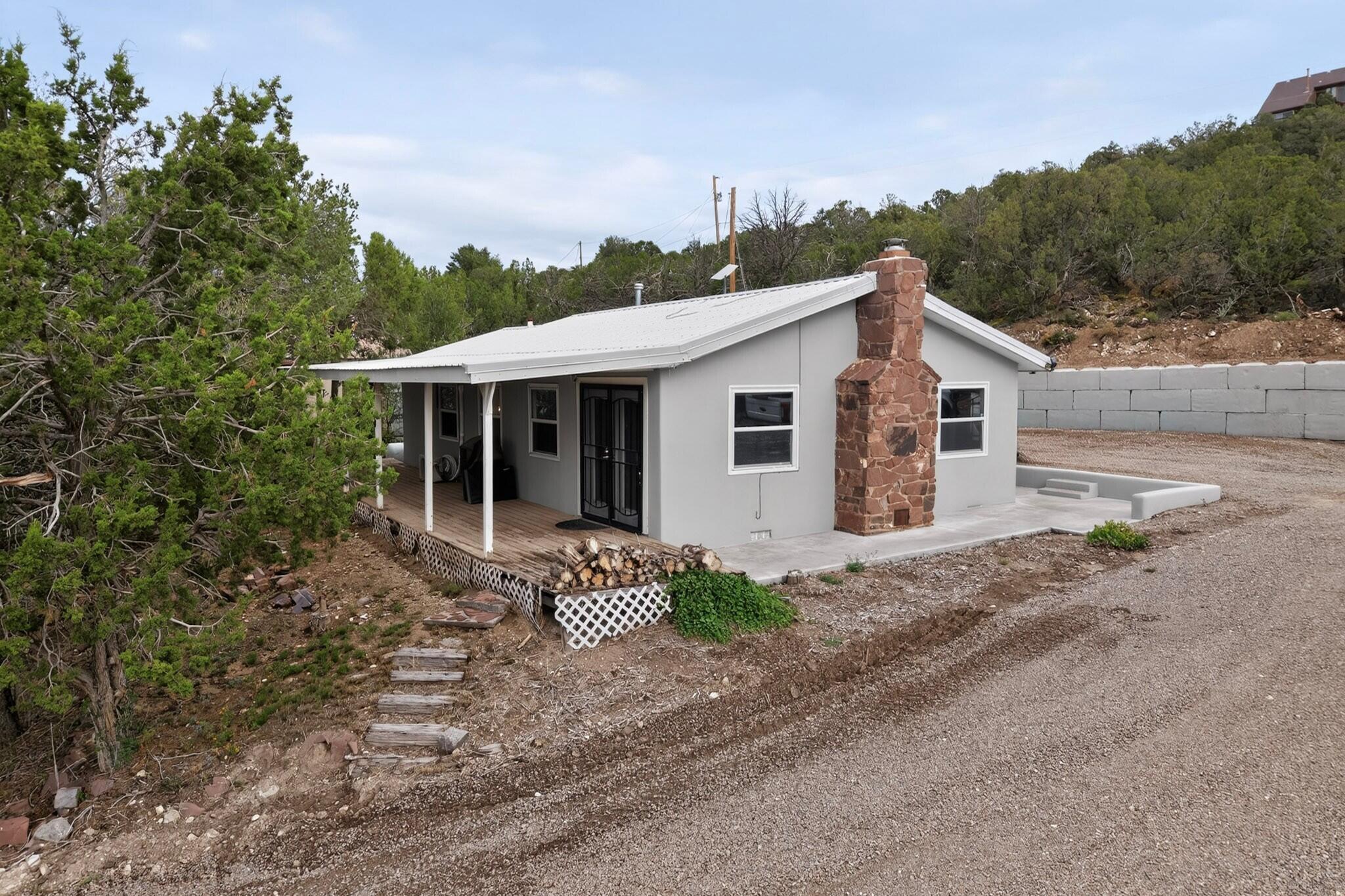 28 Camino Alto, Sandia Park, NM 87047