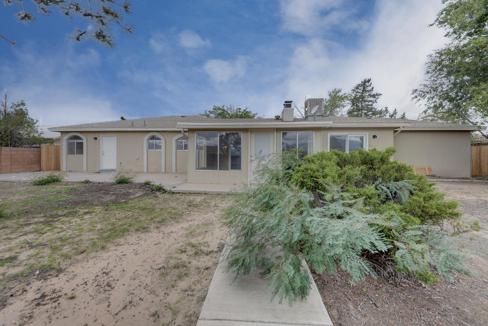 Photo 4 — 706 Cerro De Ortega Drive SE