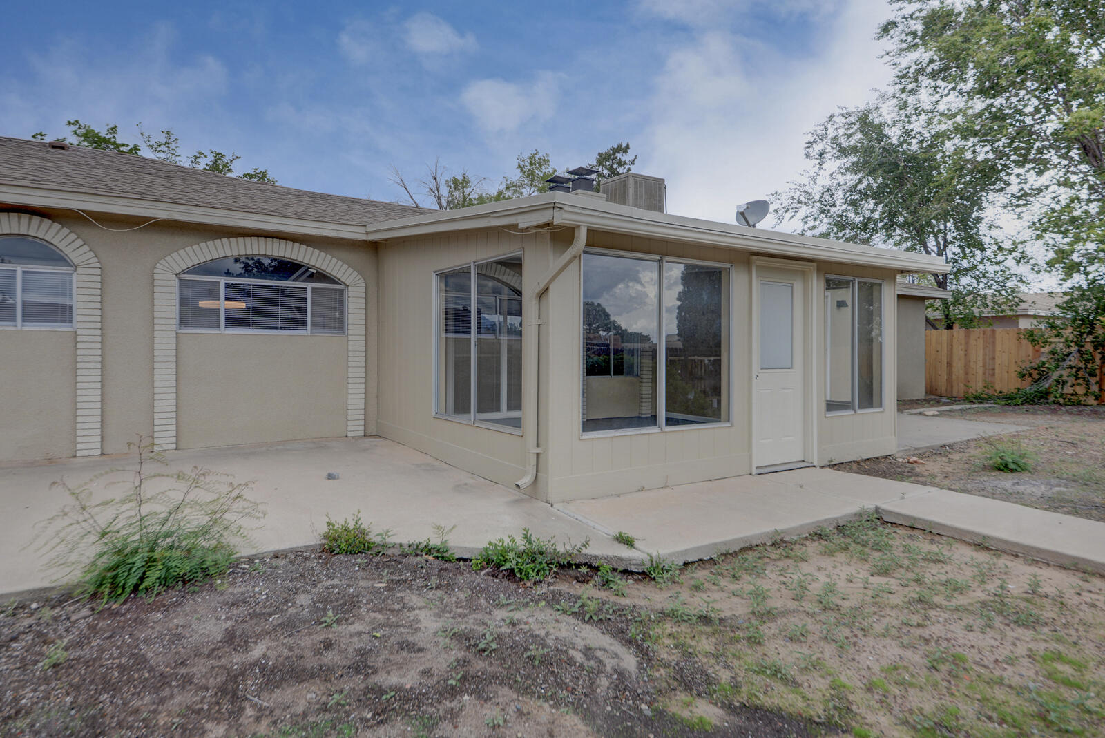 Photo 2 — 706 Cerro De Ortega Drive SE