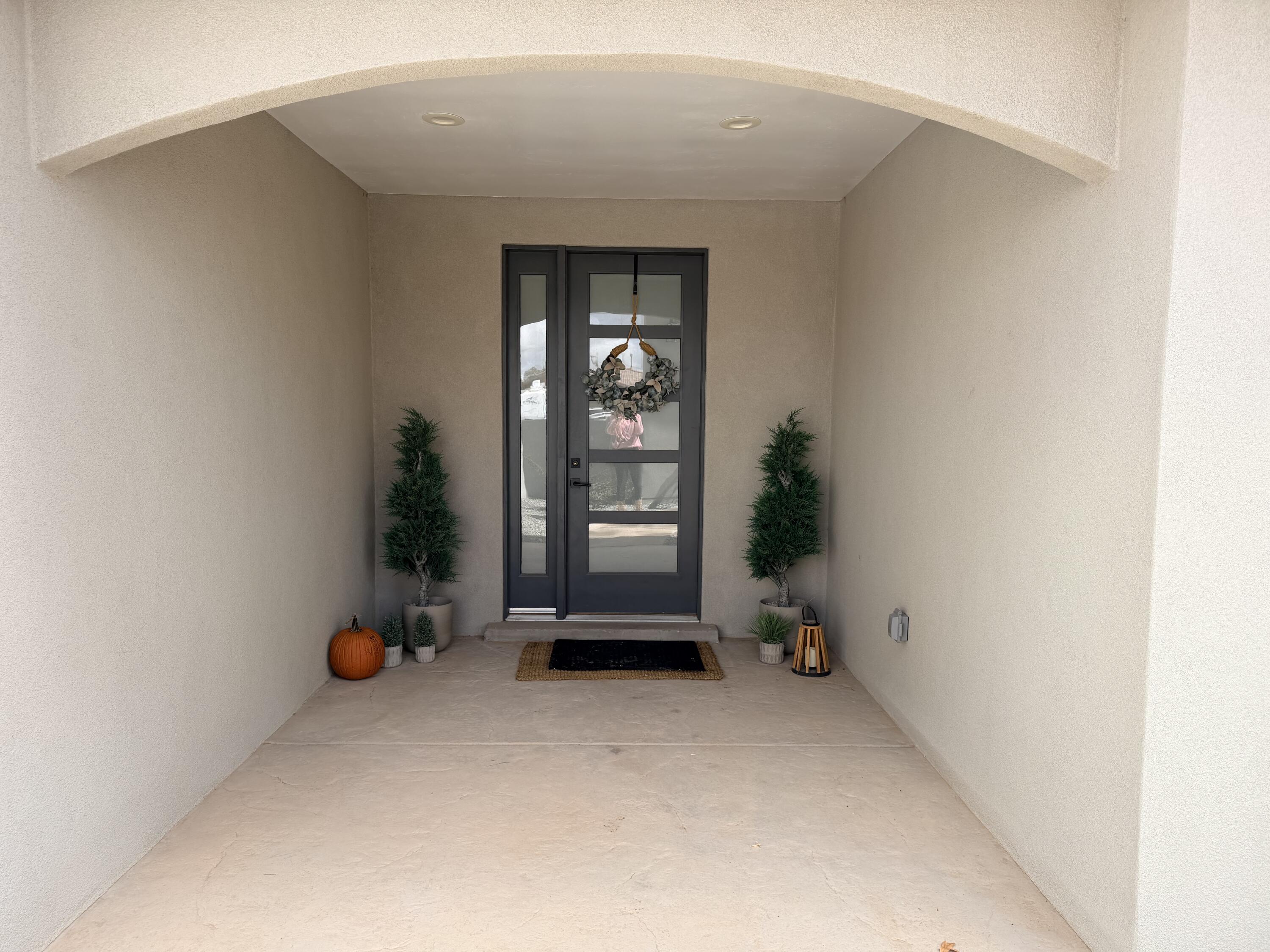 Photo 2 — 412 5th Street NE