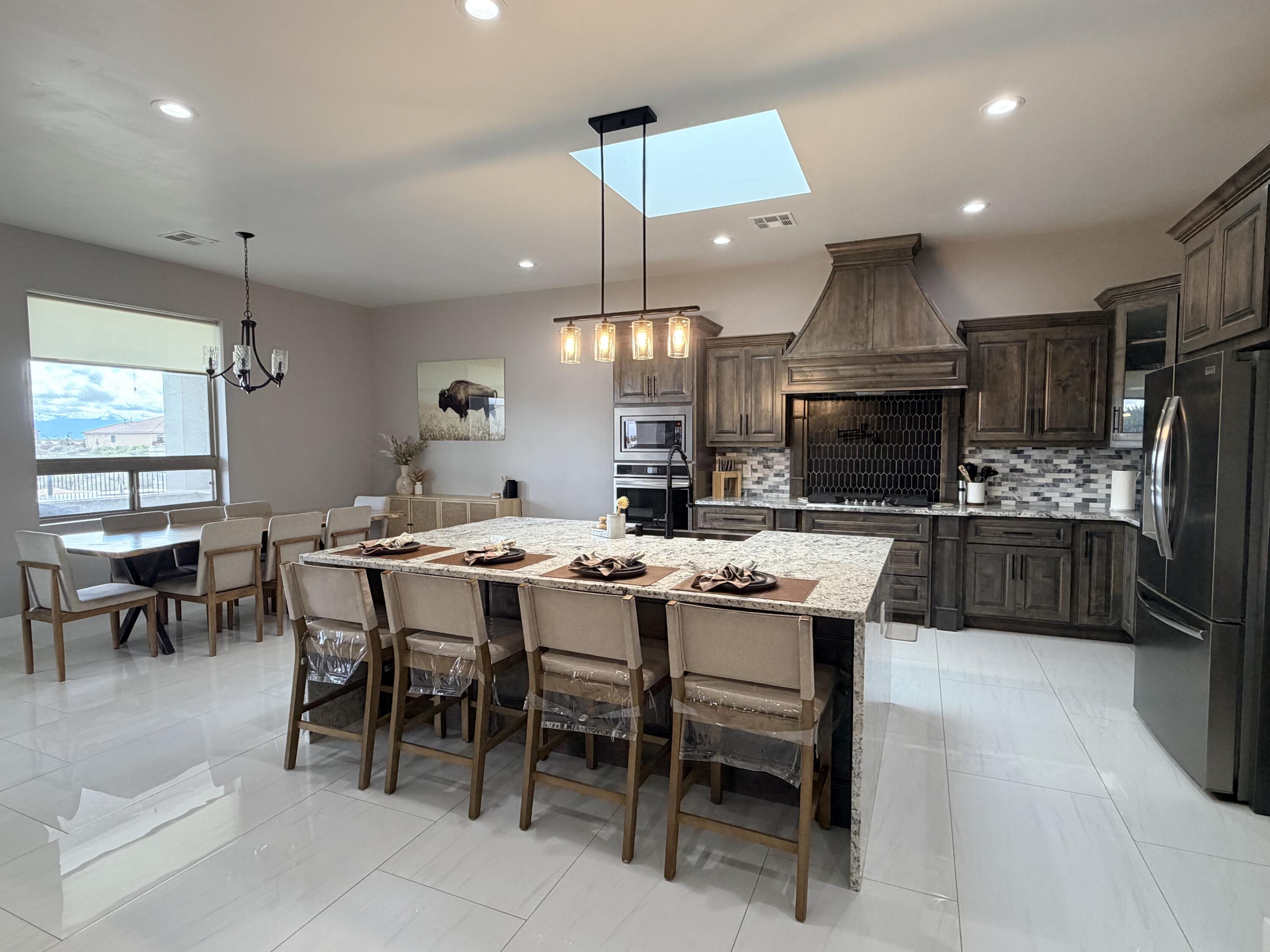 Photo 6 — 412 5th Street NE