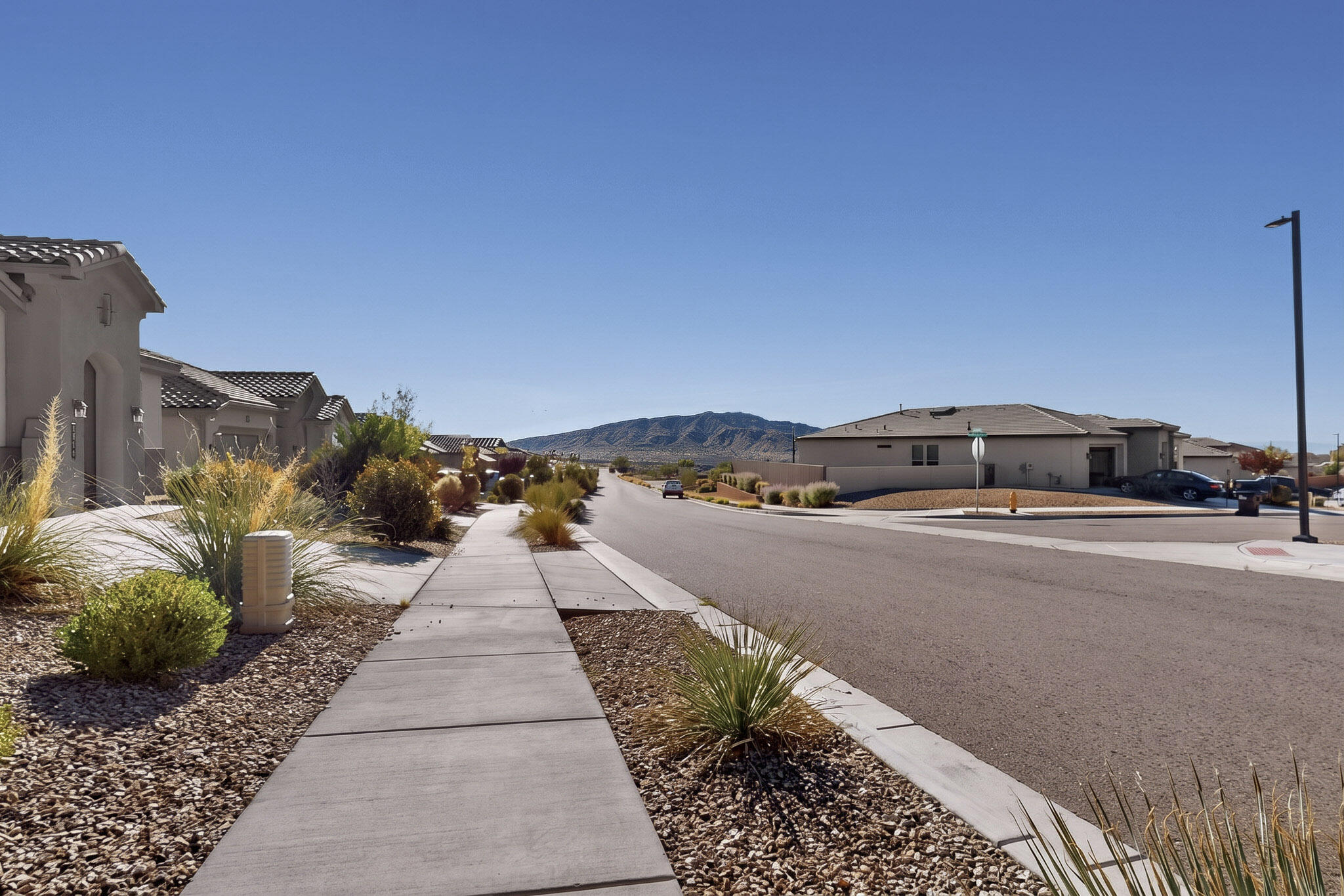 Photo 4 — 2554 Guadalupe Road NE