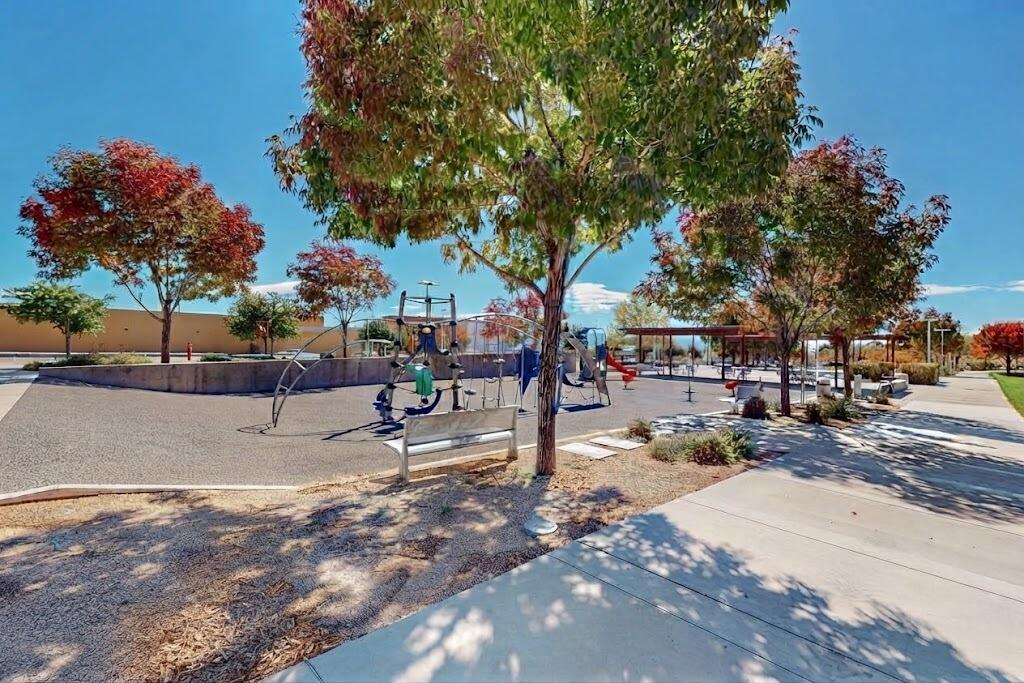 Photo 2 — 2554 Guadalupe Road NE