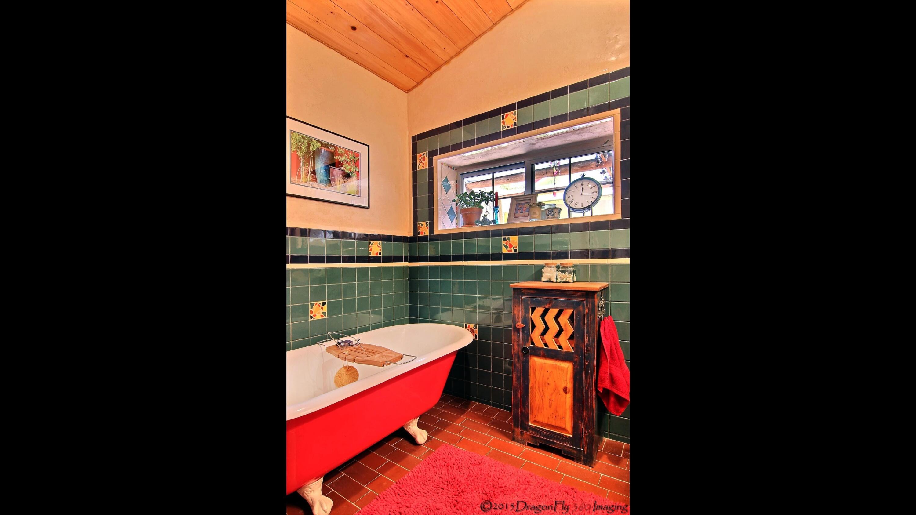 Photo 12 — 1854 Griegos Road NW