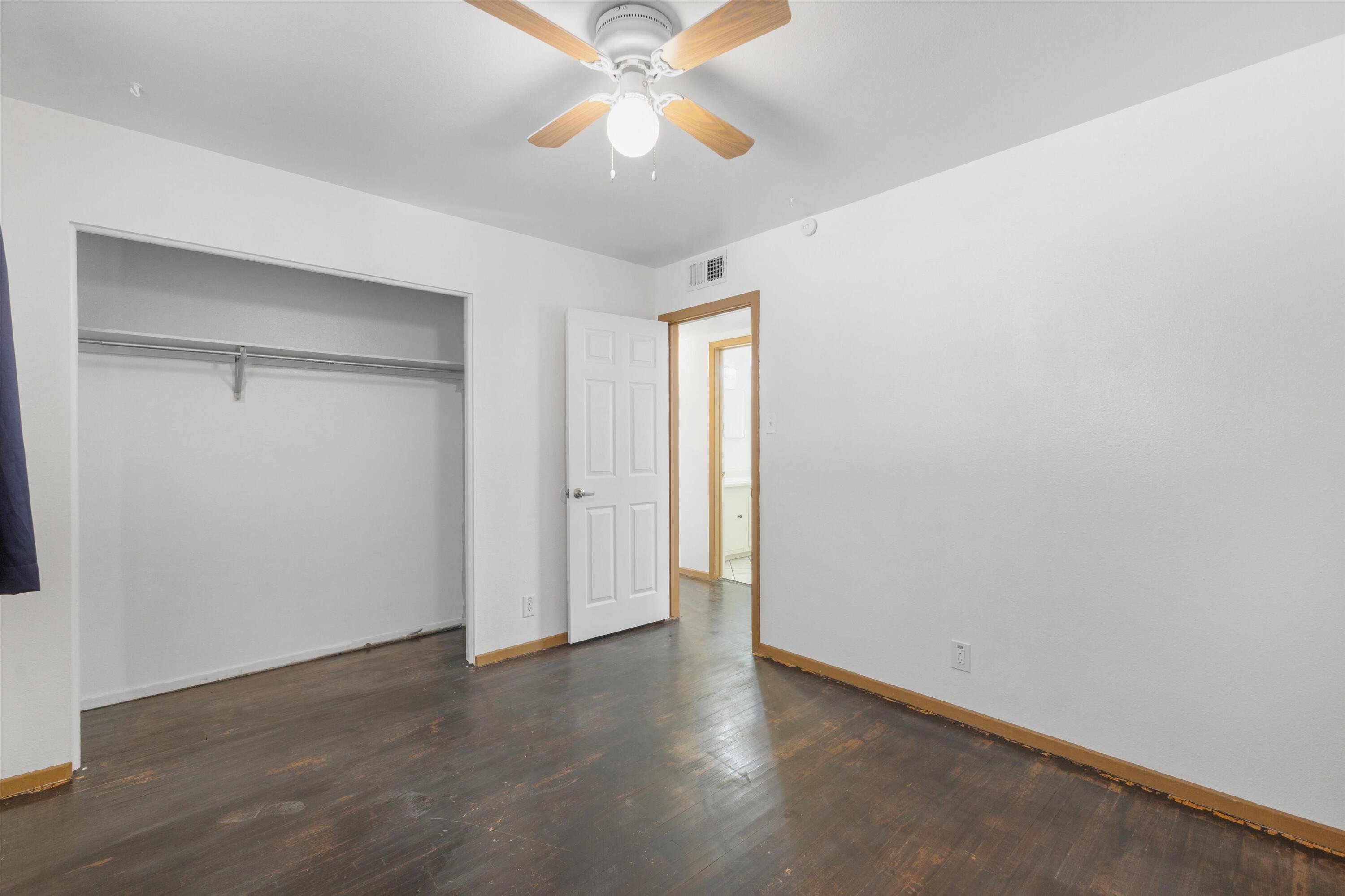 Photo 17 — 3833 Goodrich Avenue NE