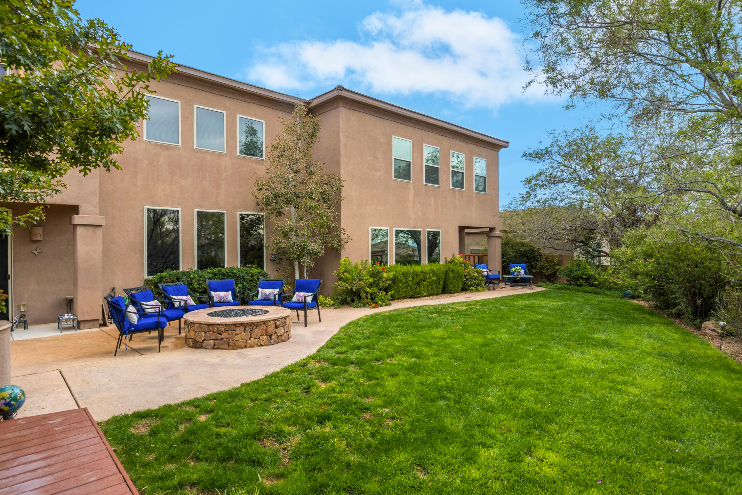 Photo 11 — 2929 Redondo Santa Fe Loop NE