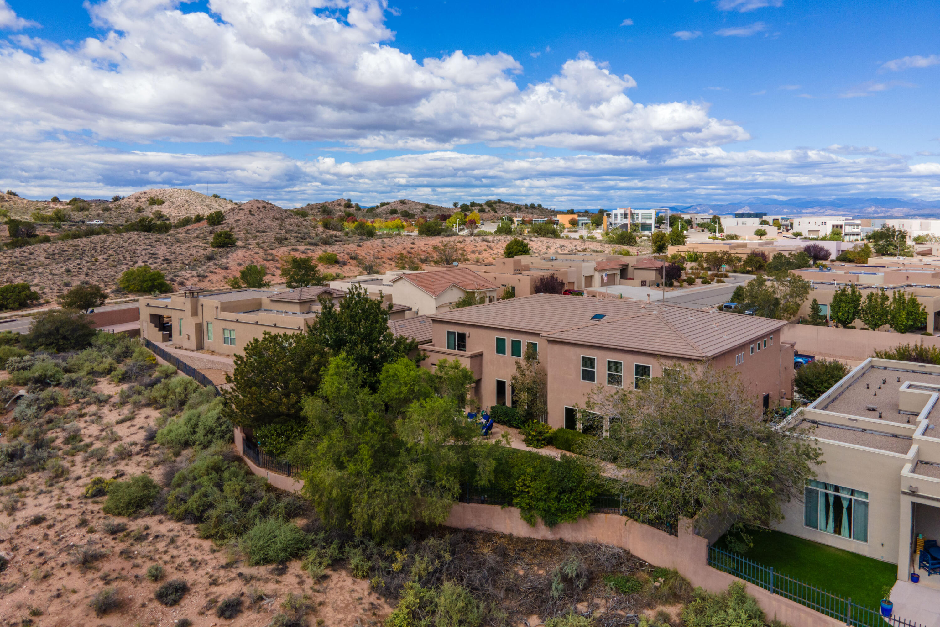 Photo 4 — 2929 Redondo Santa Fe Loop NE