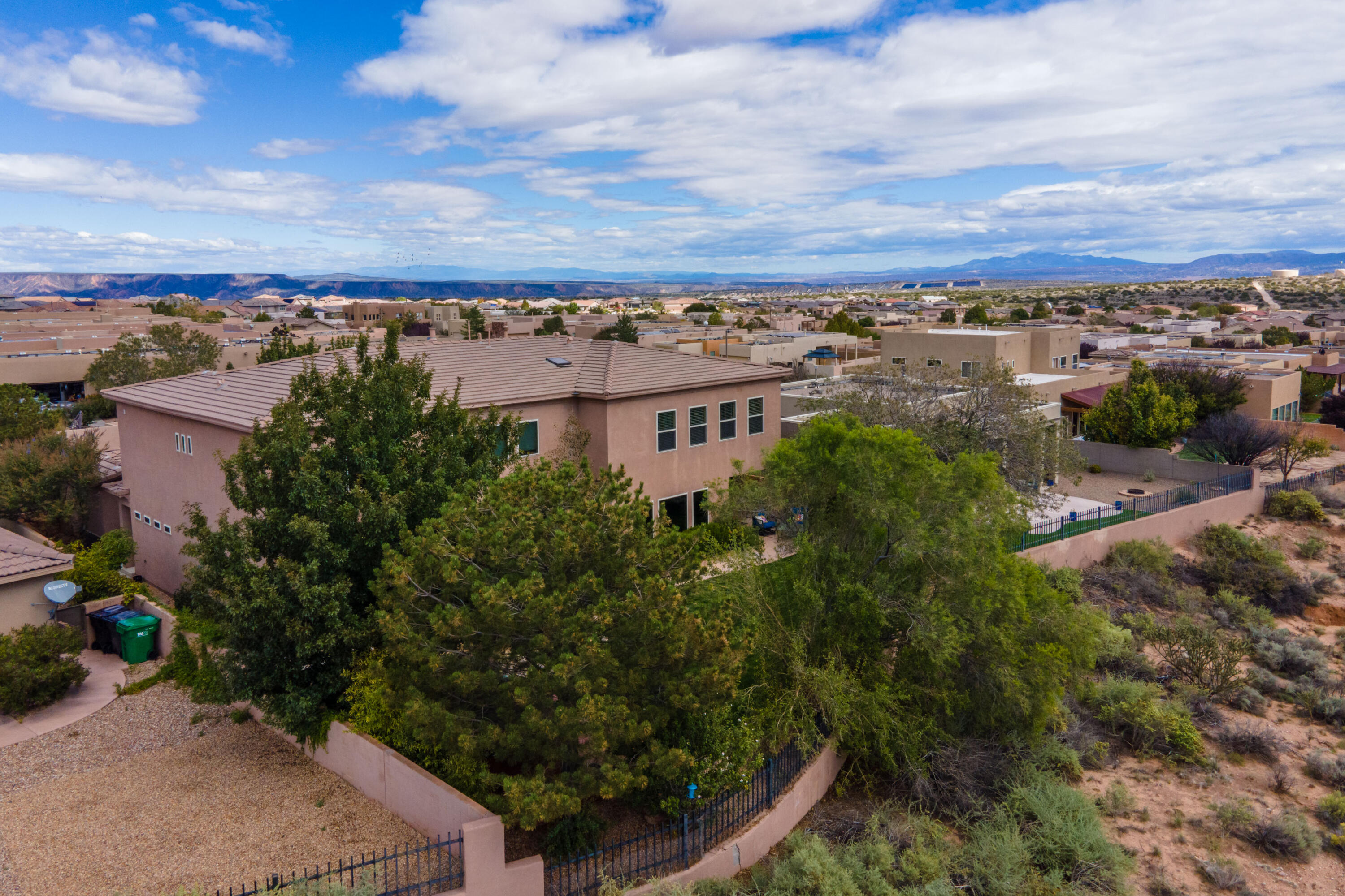 Photo 3 — 2929 Redondo Santa Fe Loop NE