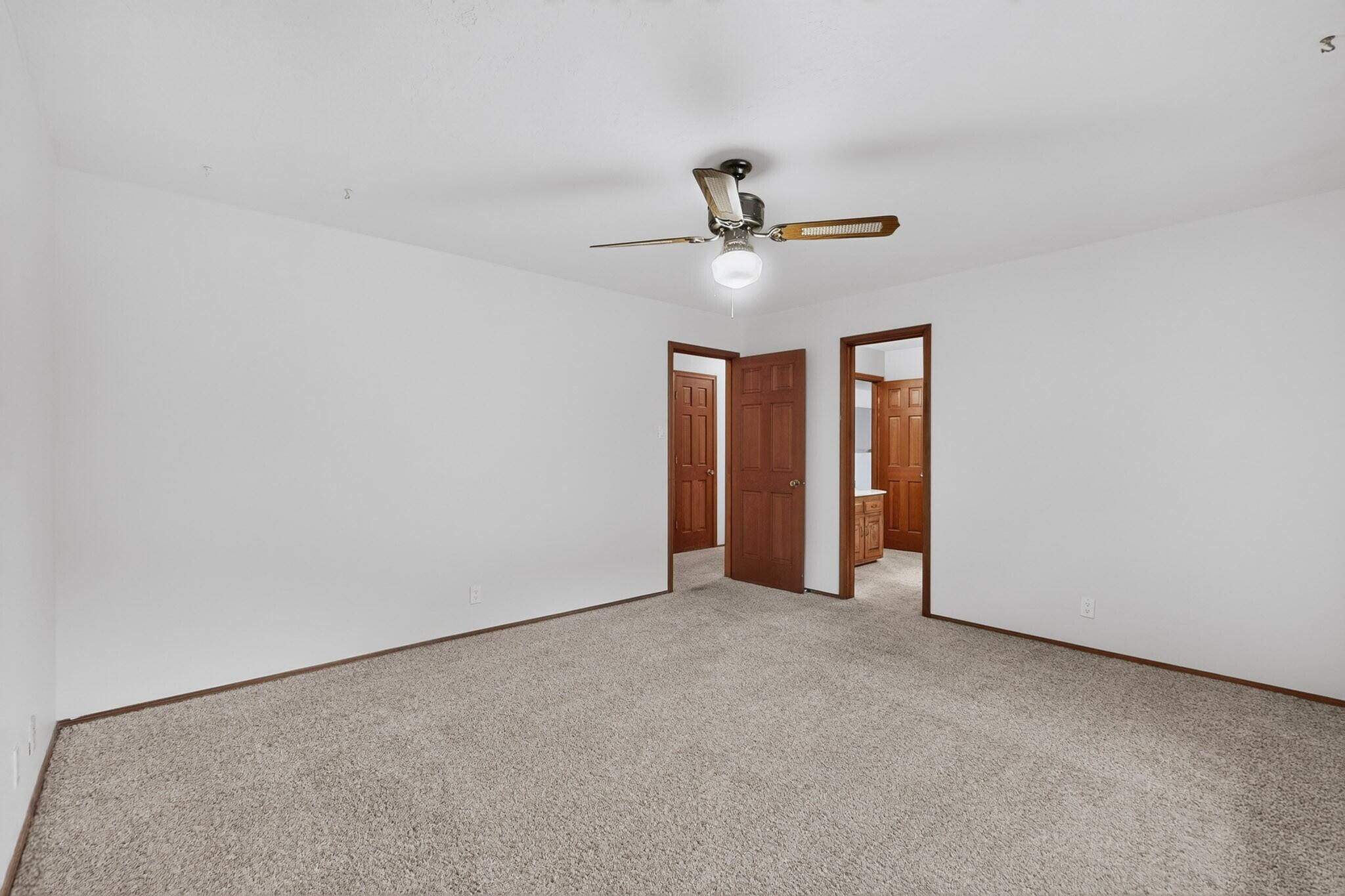 Photo 17 — 7704 American Heritage Drive NE
