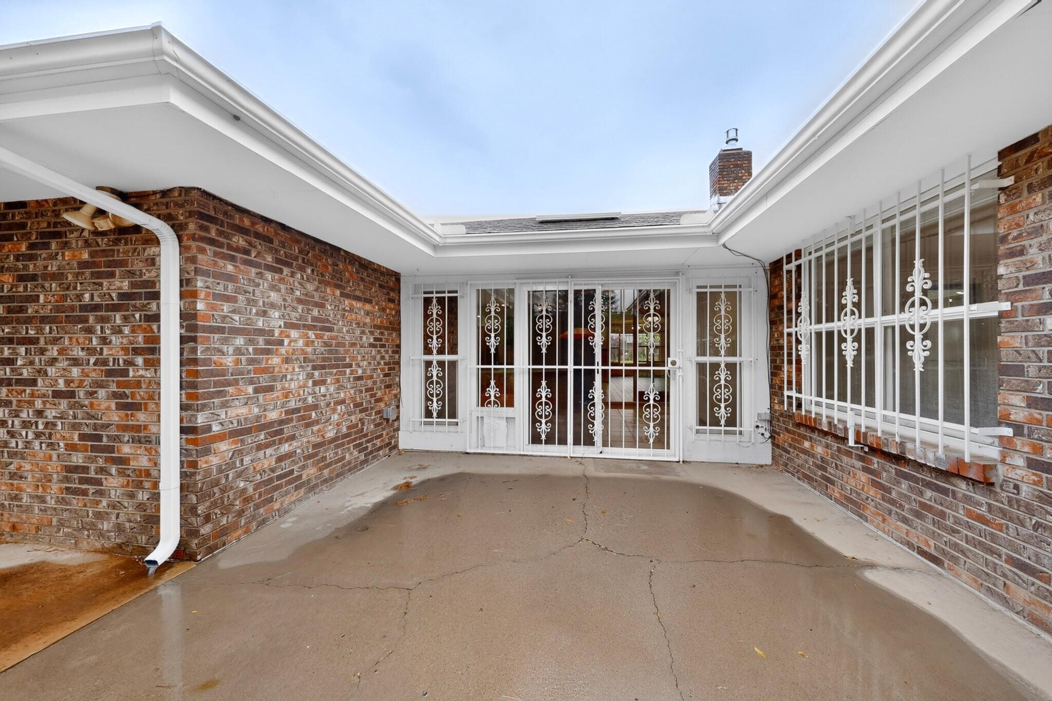 Photo 4 — 7704 American Heritage Drive NE