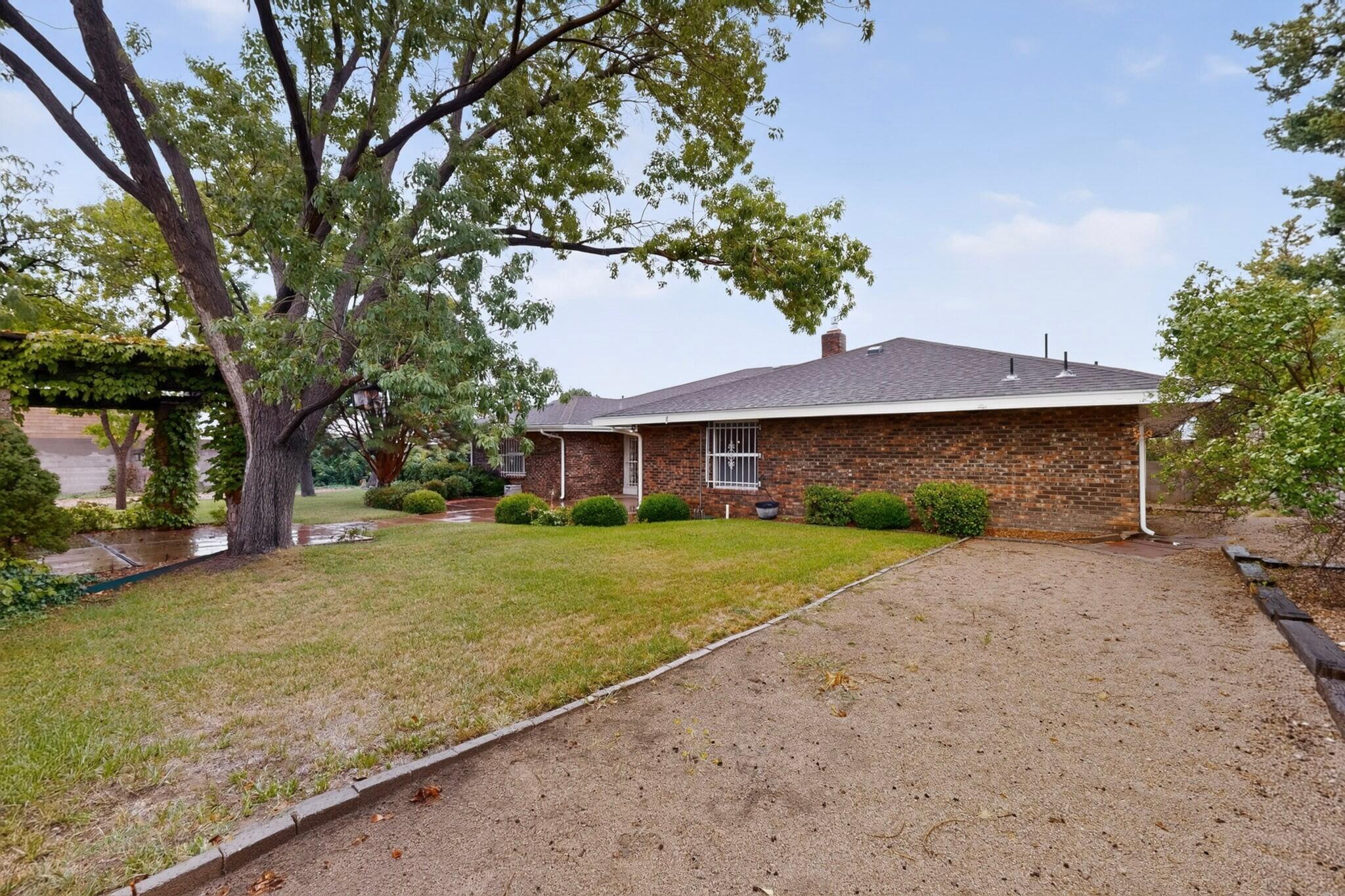 Photo 7 — 7704 American Heritage Drive NE