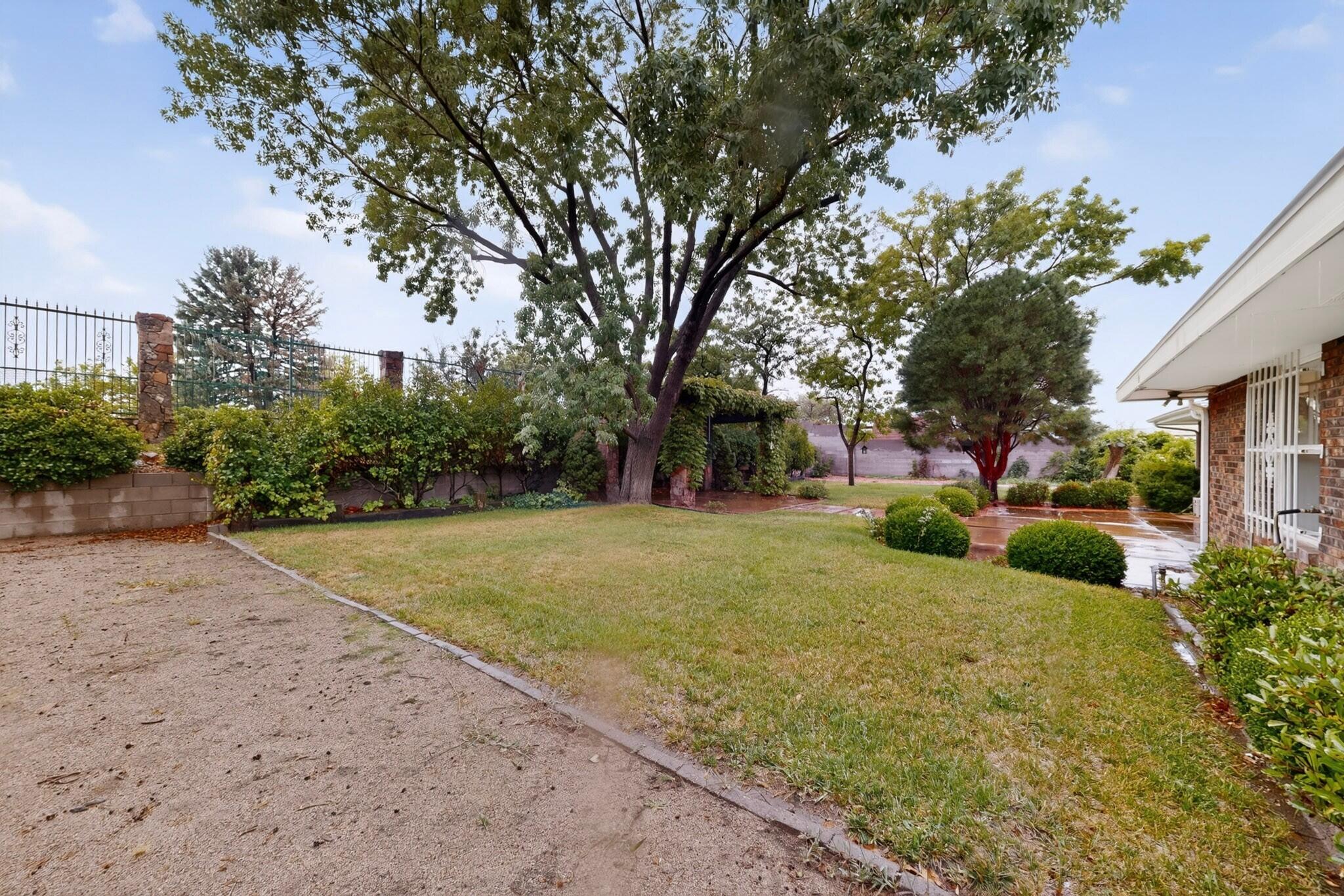 Photo 9 — 7704 American Heritage Drive NE