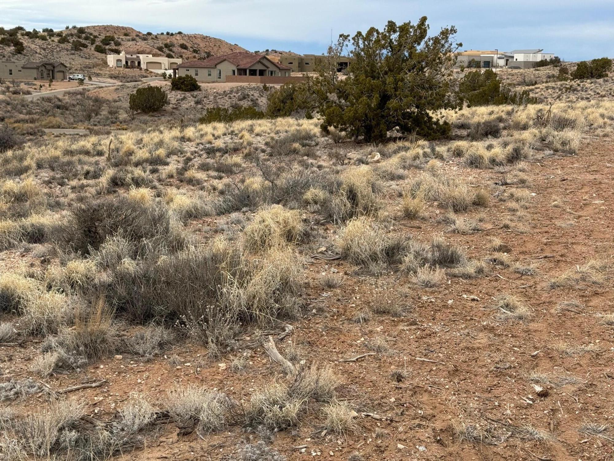 Photo 10 — 6009 Ridgeline Pl Ne