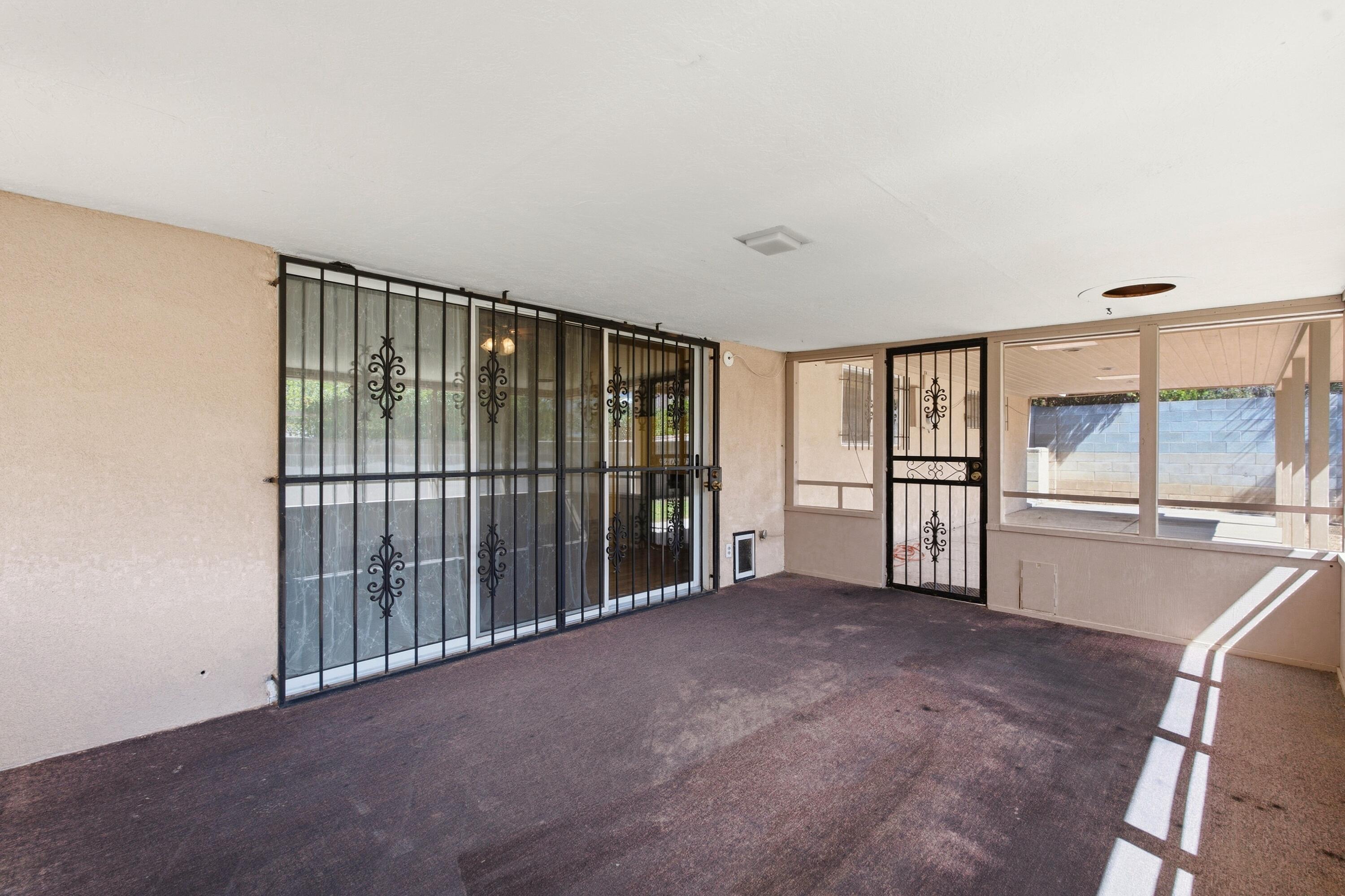 Photo 7 — 10428 Santa Susana Road NE