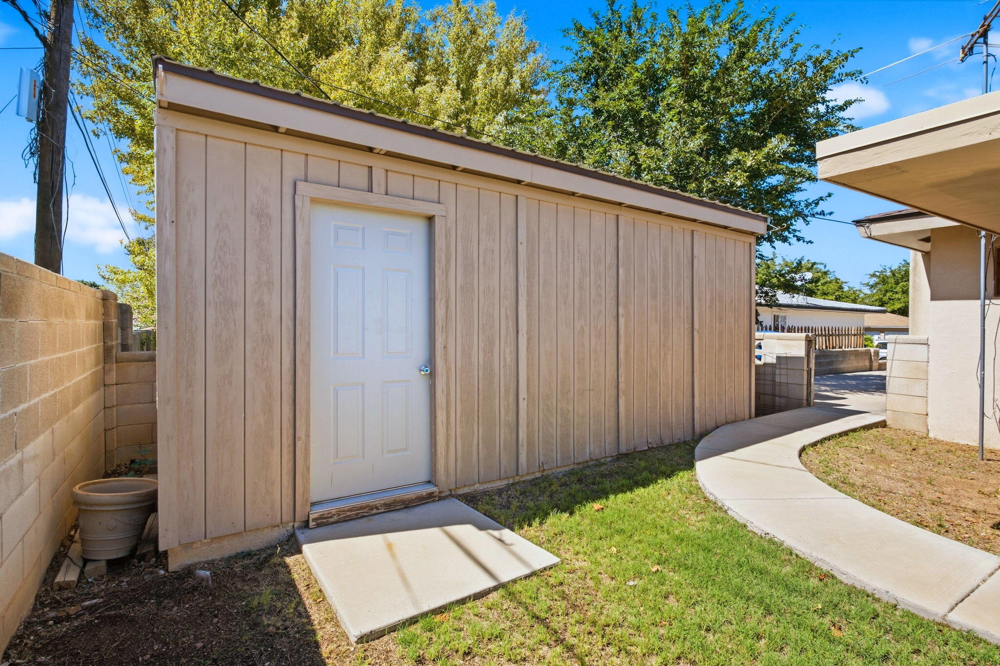 Photo 4 — 10428 Santa Susana Road NE