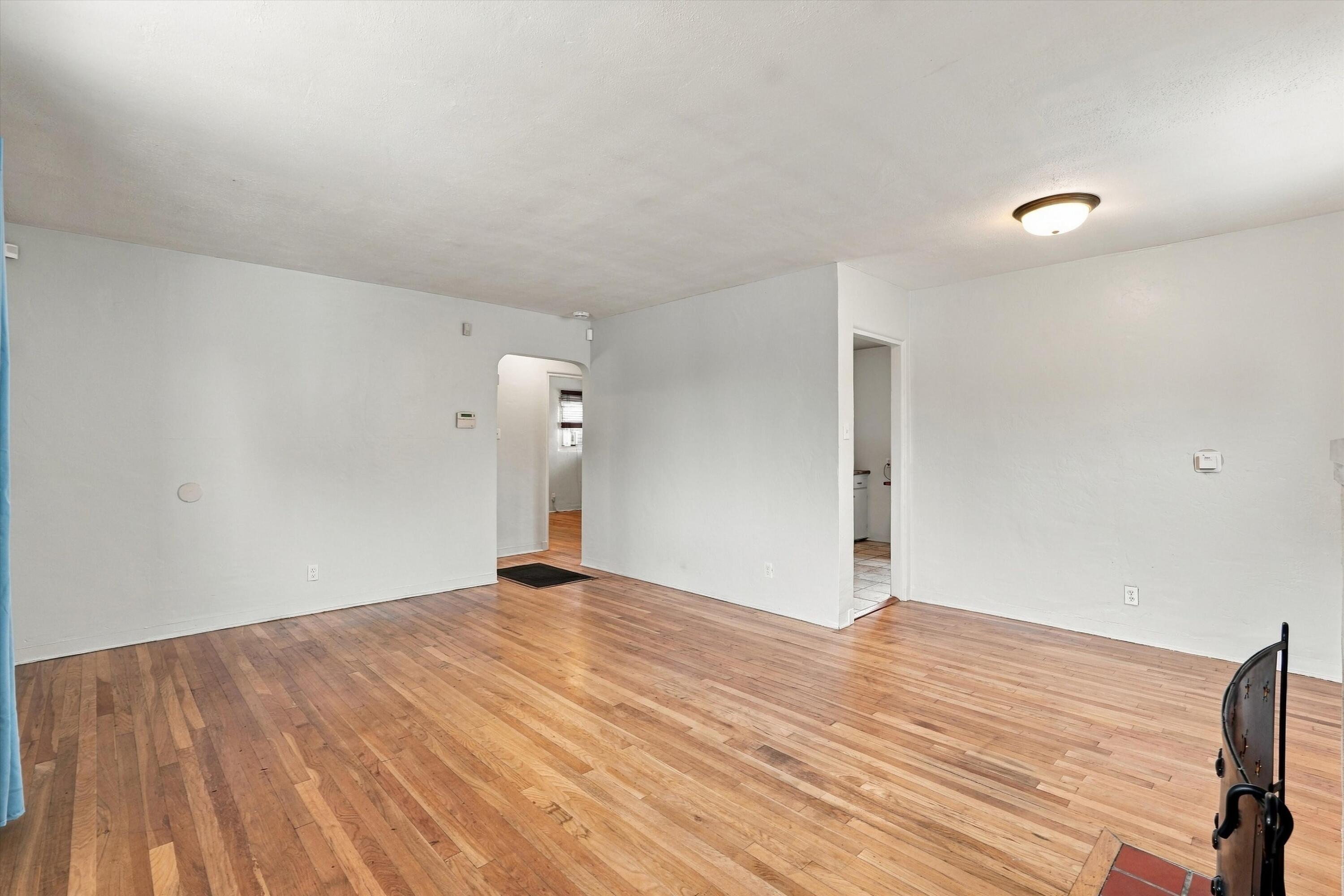 Photo 20 — 2734 San Rafael Avenue SE