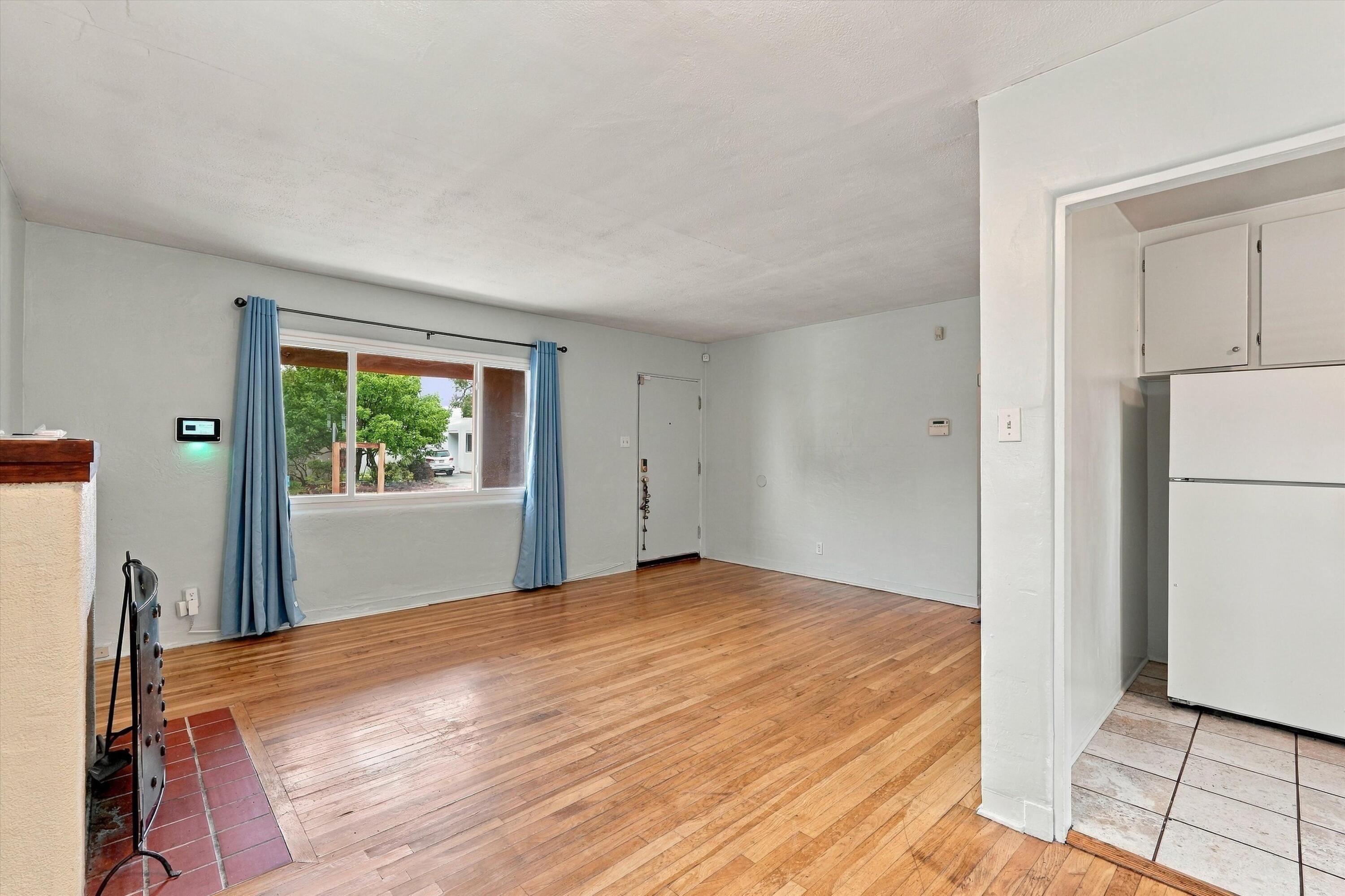 Photo 18 — 2734 San Rafael Avenue SE