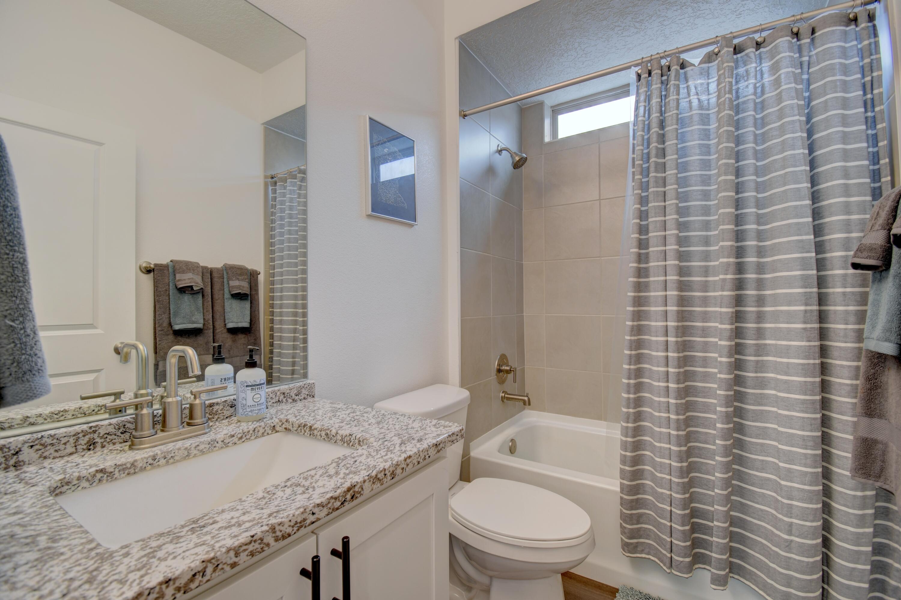 Photo 6 — 4373 Lauren Loop NE