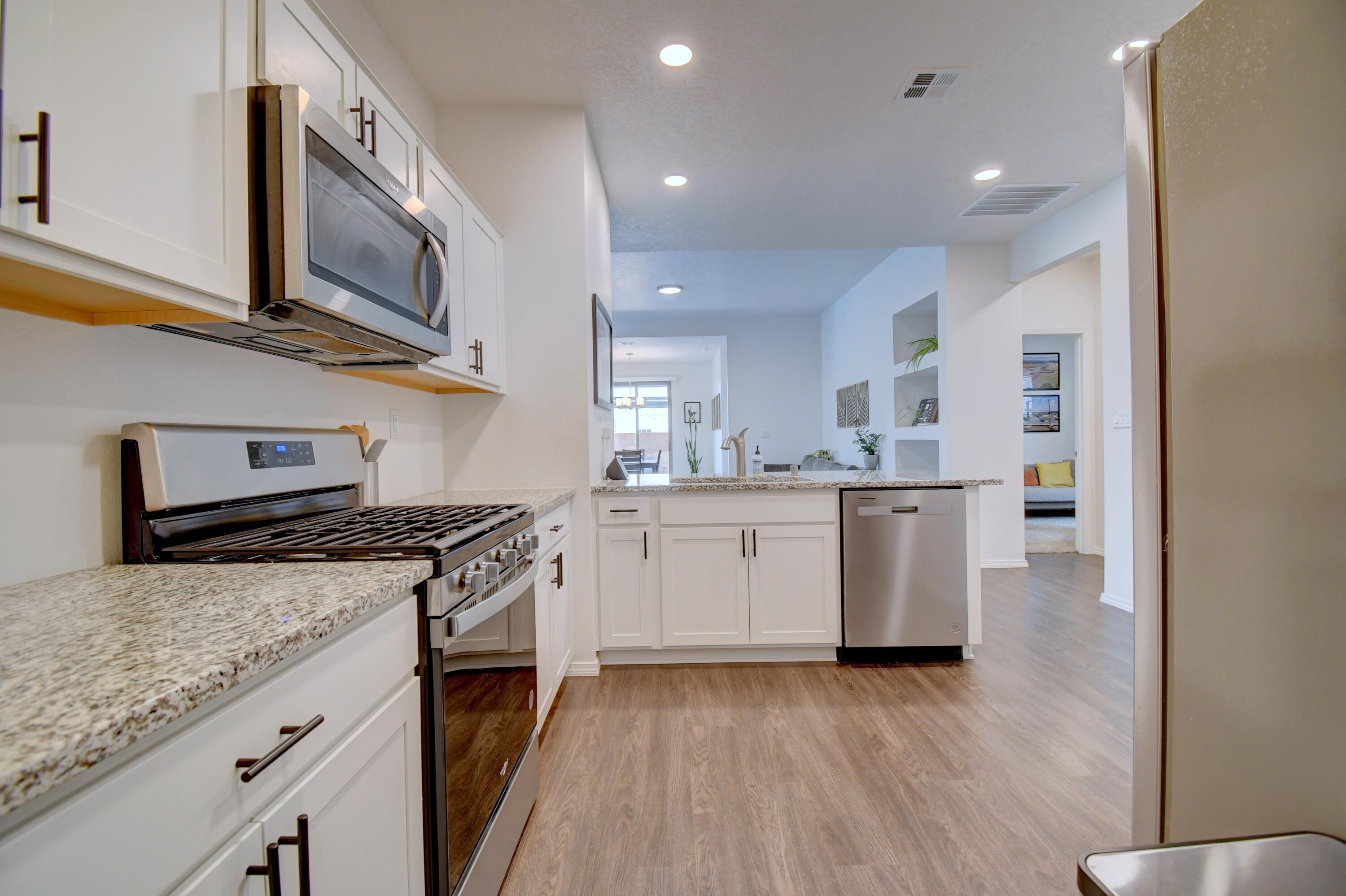 Photo 16 — 4373 Lauren Loop NE