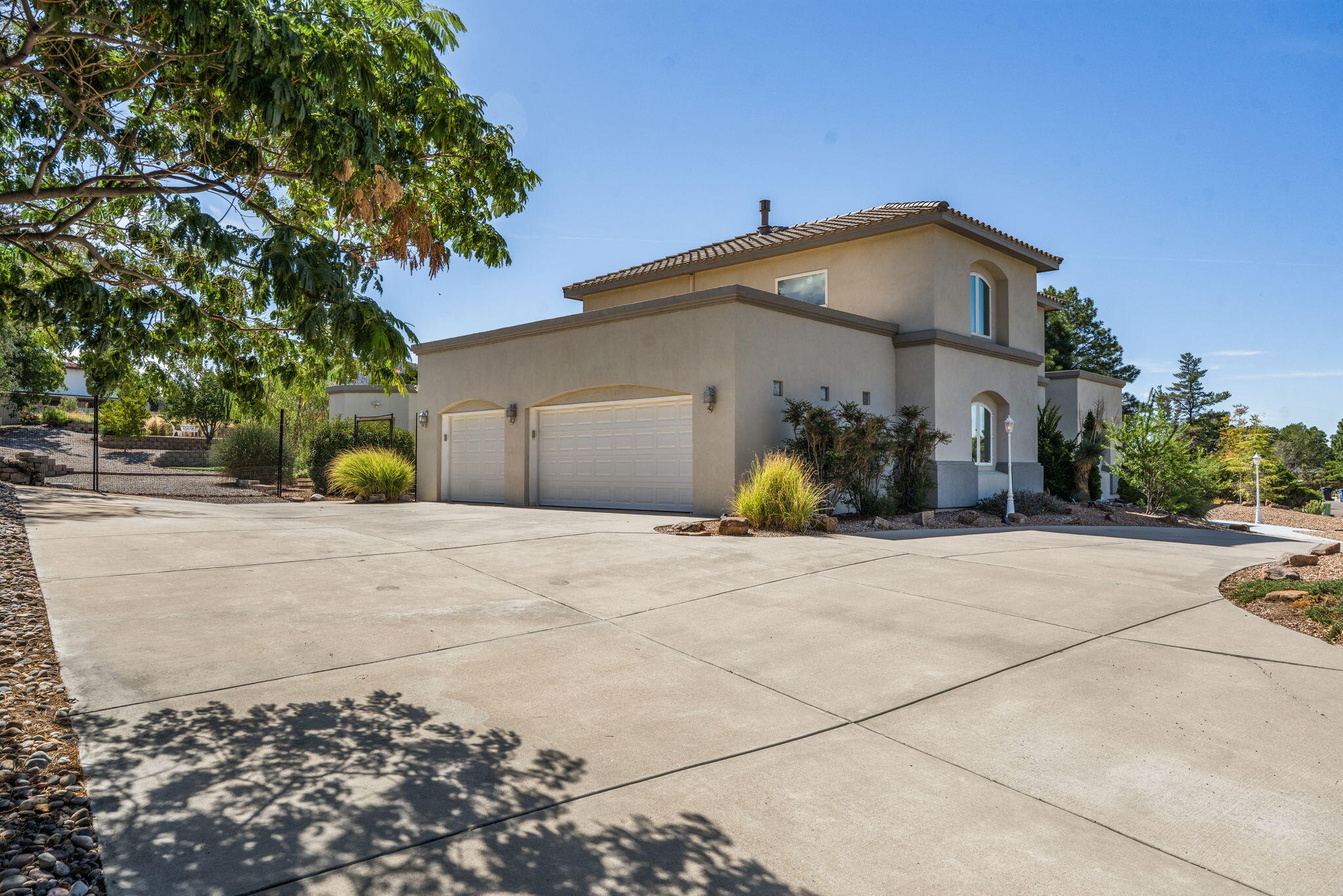 Photo 13 — 1408 Soplo Road SE