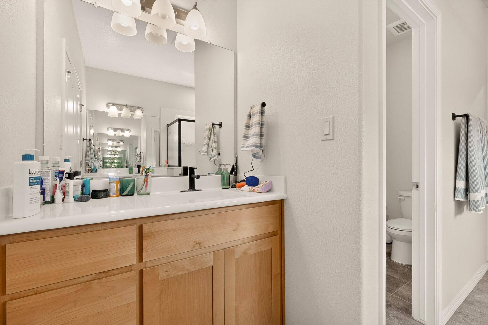 Photo 18 — 5823 Ermemin Avenue NW