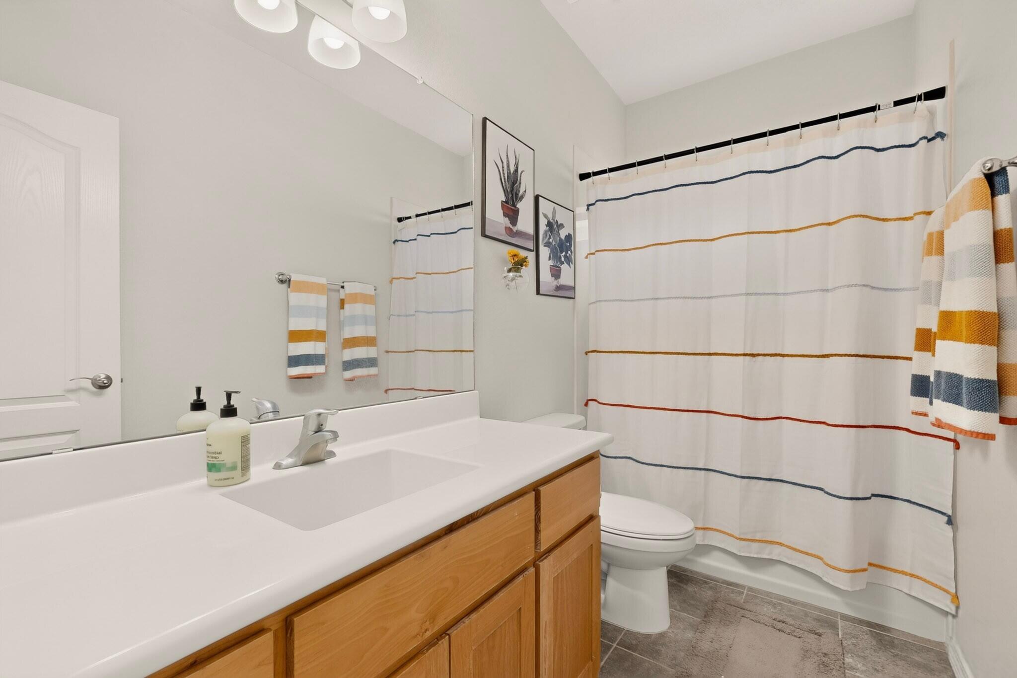 Photo 12 — 5823 Ermemin Avenue NW