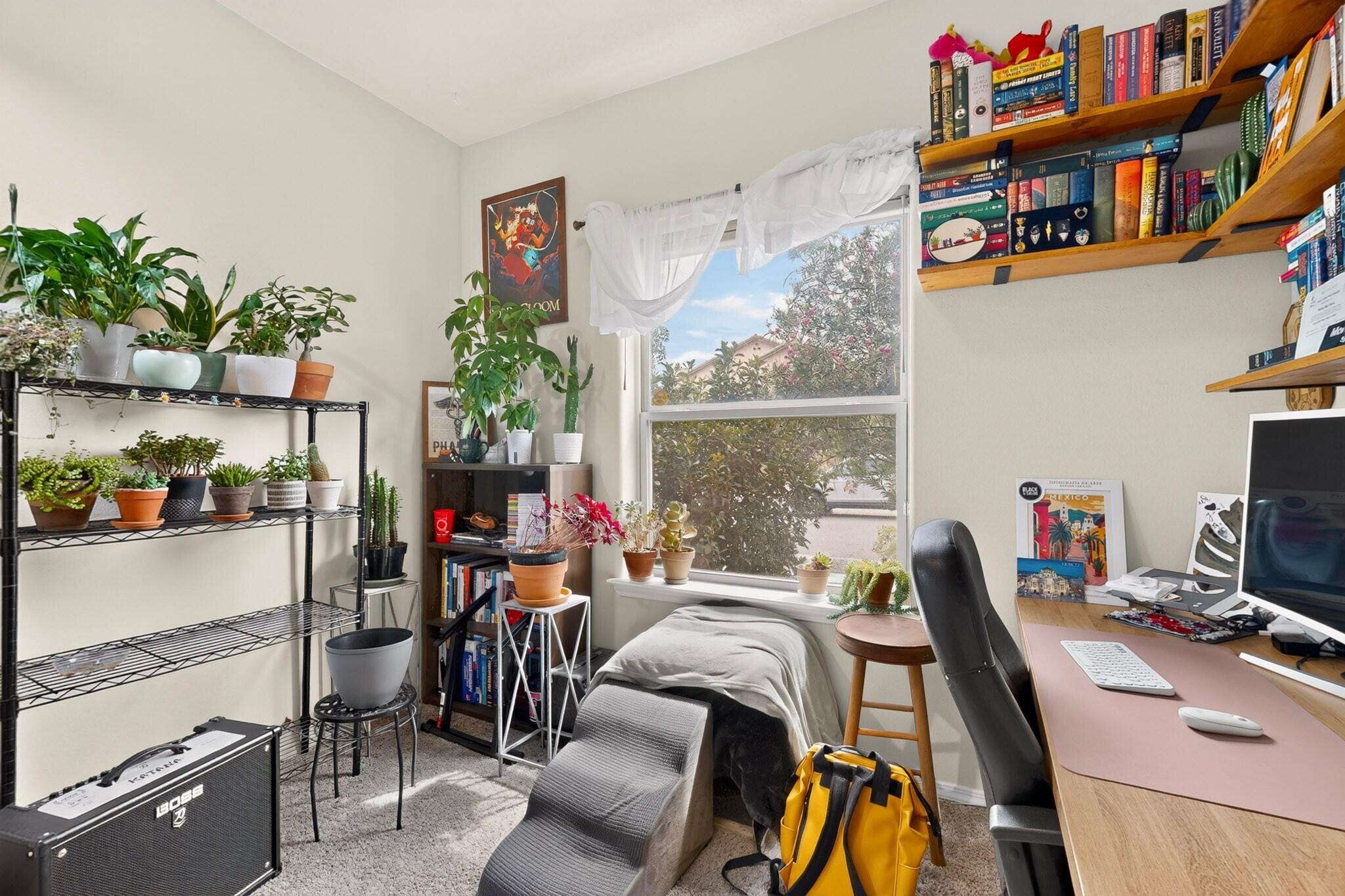 Photo 10 — 5823 Ermemin Avenue NW