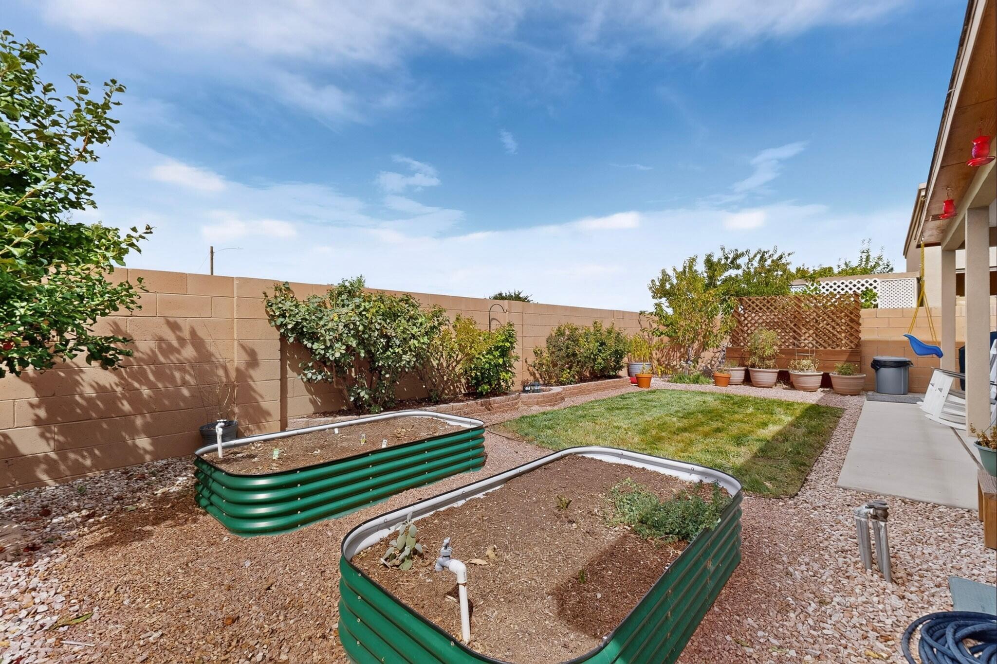 Photo 2 — 5823 Ermemin Avenue NW