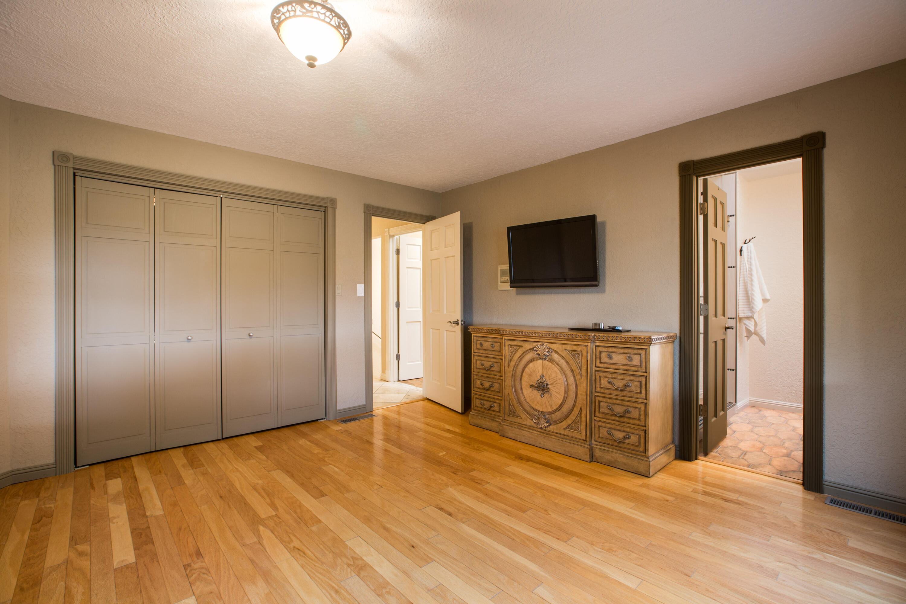 Photo 13 — 14016 Wind Mountain Road NE