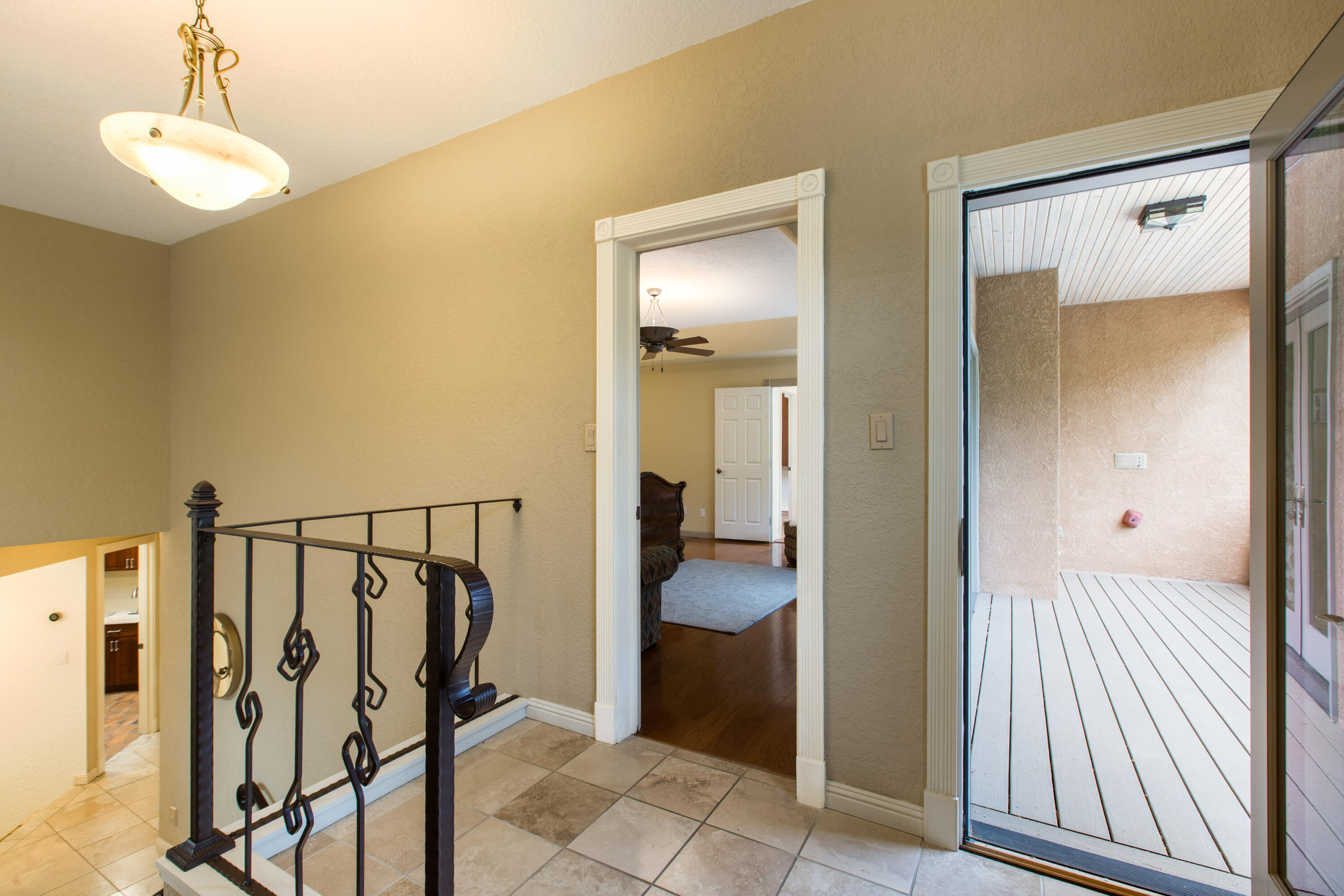 Photo 10 — 14016 Wind Mountain Road NE