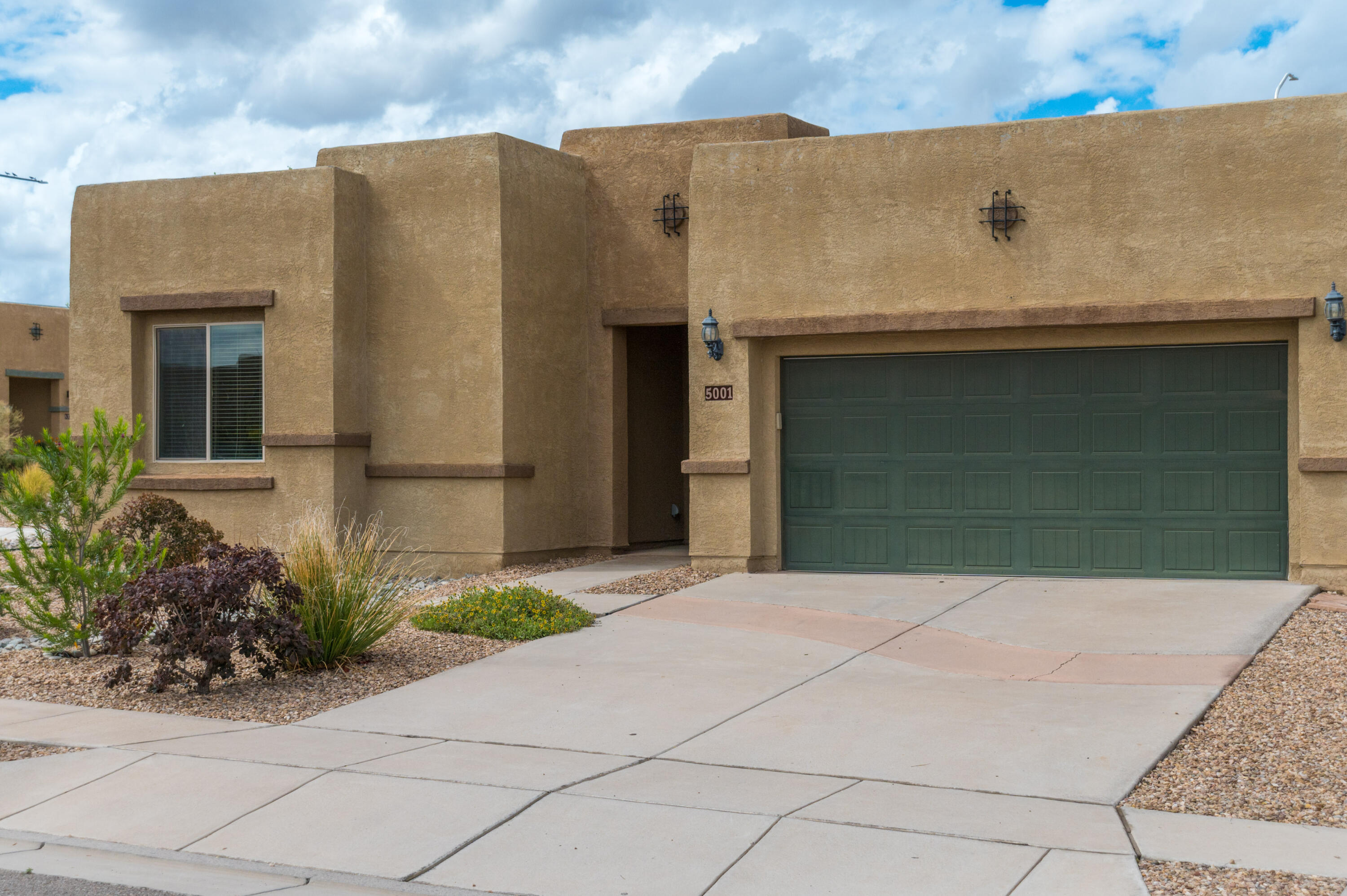 5001 Calle Parasol NW, Albuquerque, NM 87120