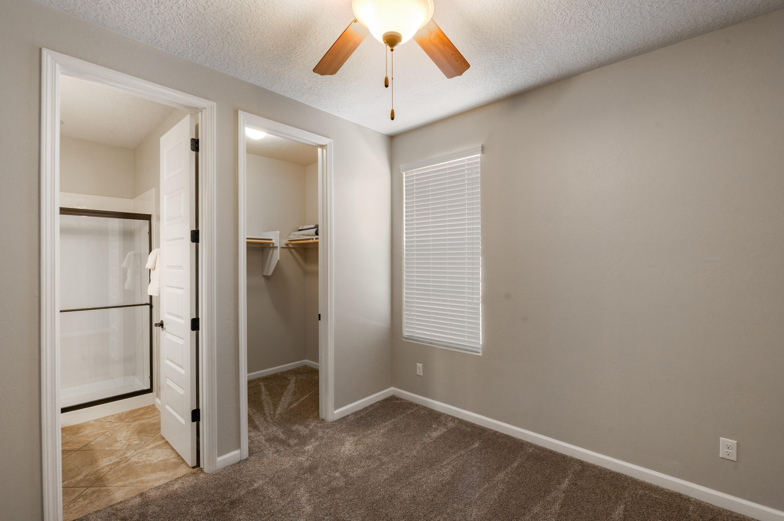 Photo 10 — 5001 Calle Parasol NW