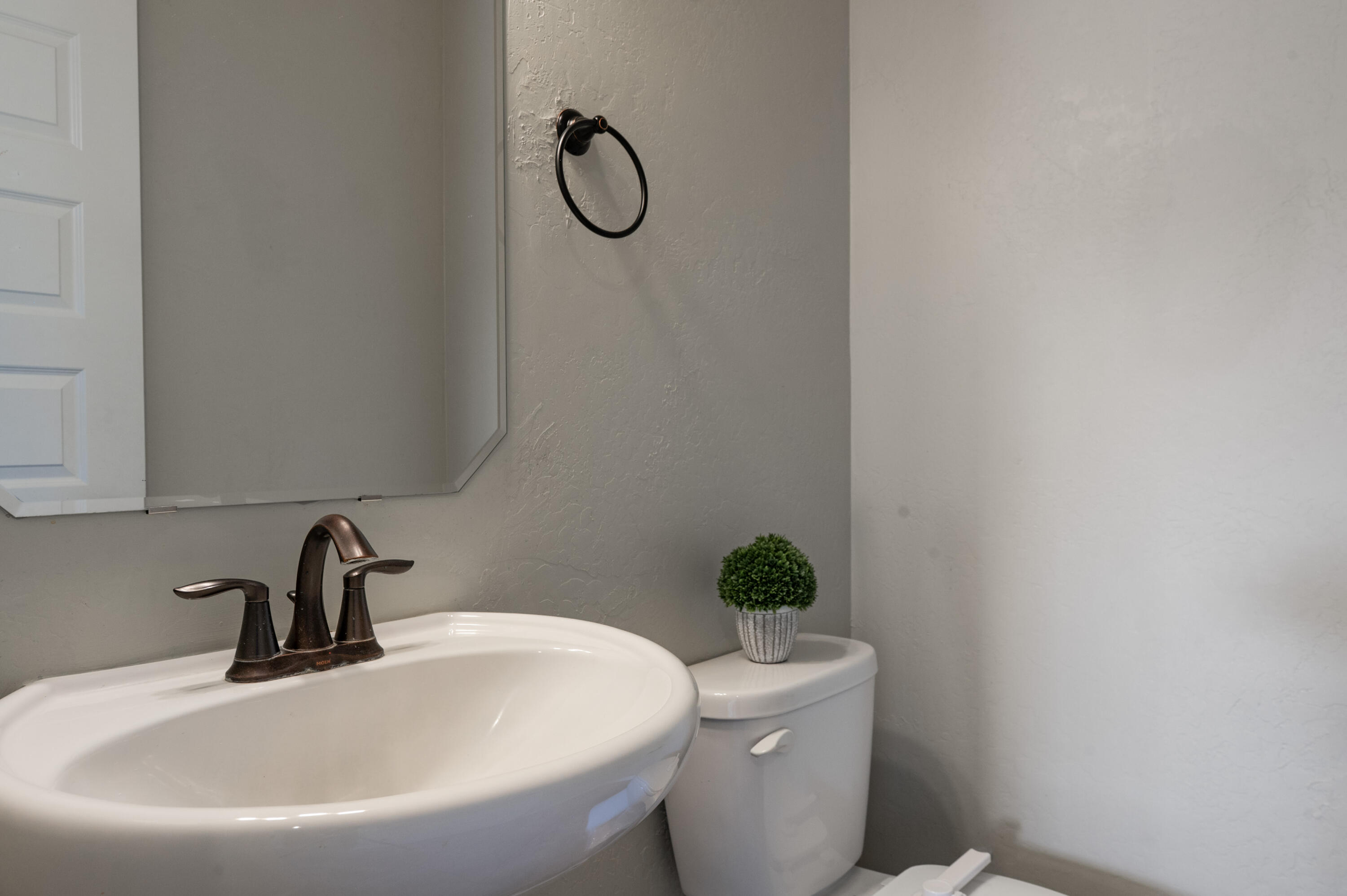 Photo 5 — 5001 Calle Parasol NW