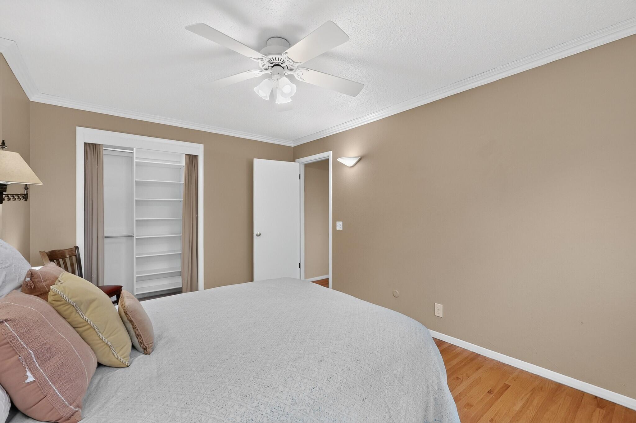 Photo 14 — 3418 Harwood Court NE