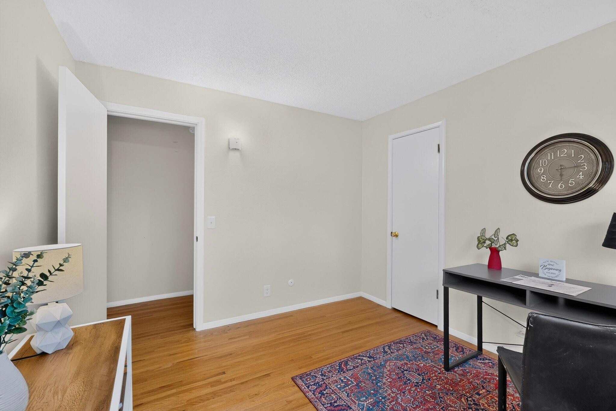 Photo 13 — 3418 Harwood Court NE