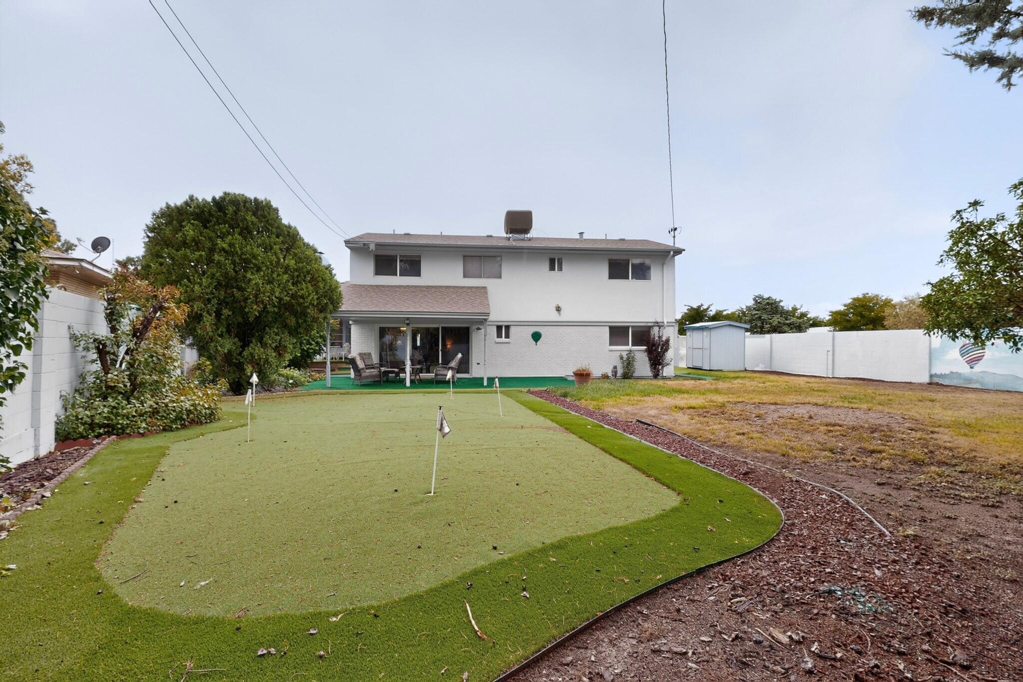 Photo 4 — 3418 Harwood Court NE