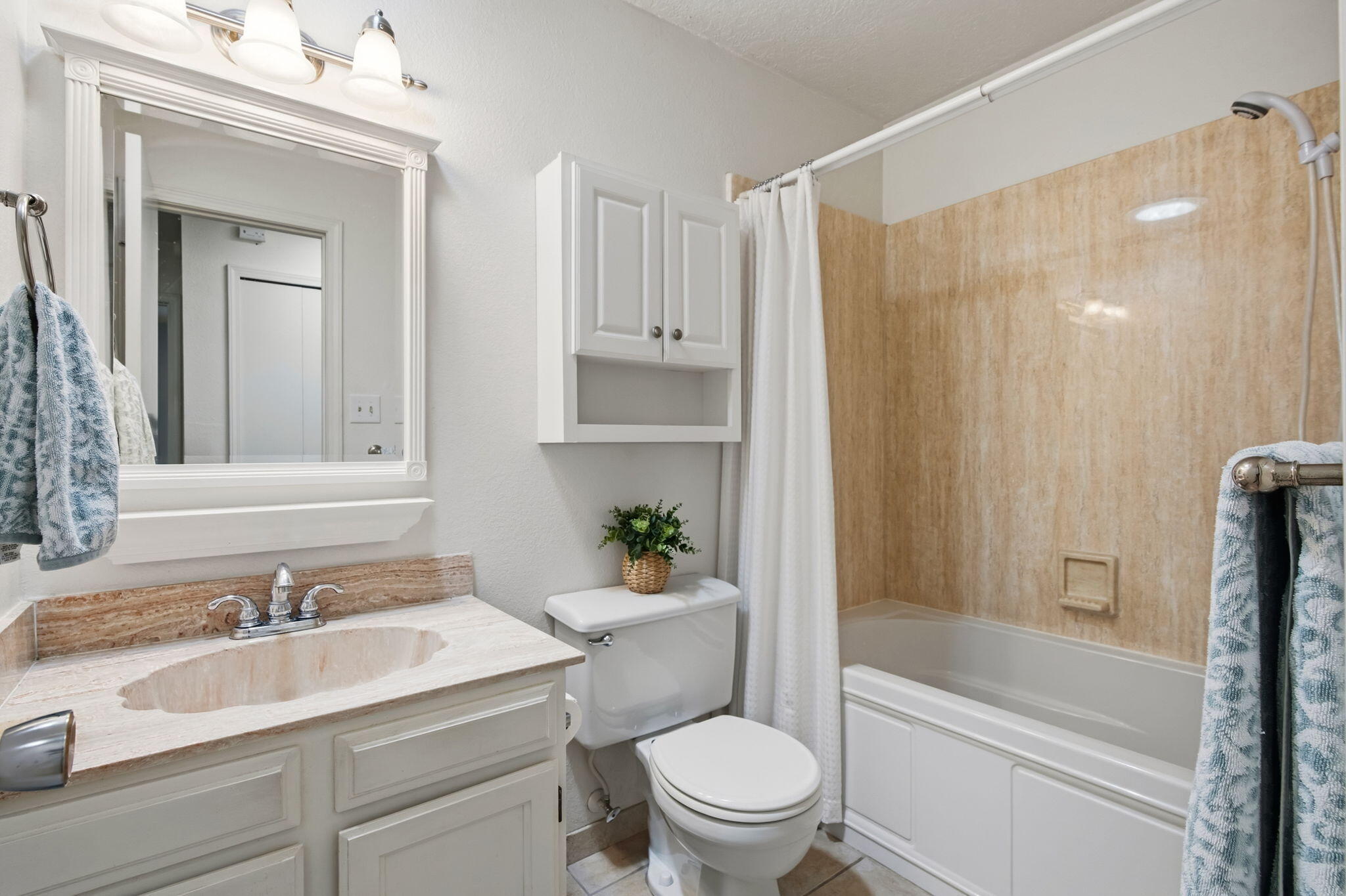 Photo 17 — 6712 Beck Drive NE