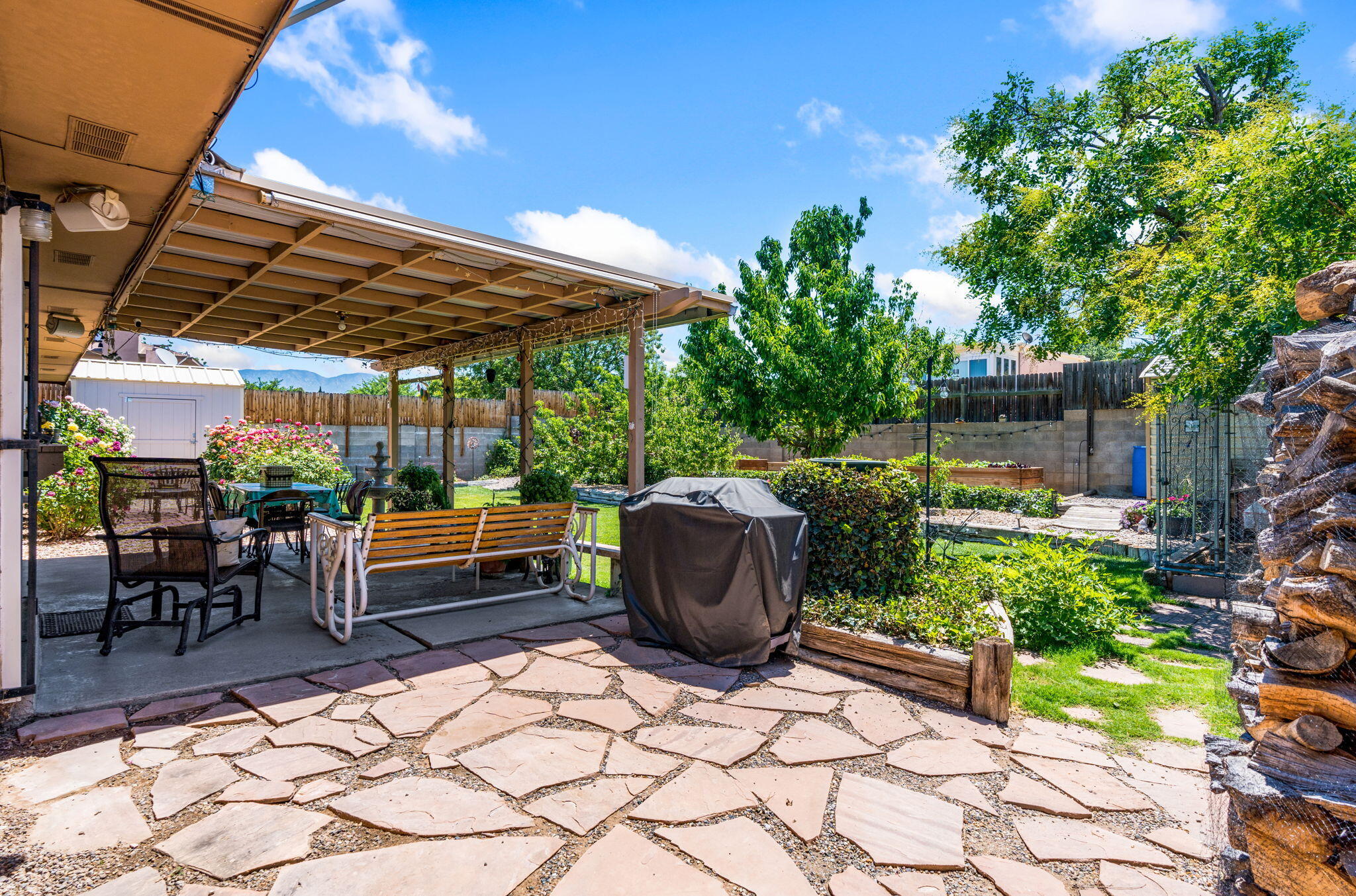 Photo 11 — 6712 Beck Drive NE