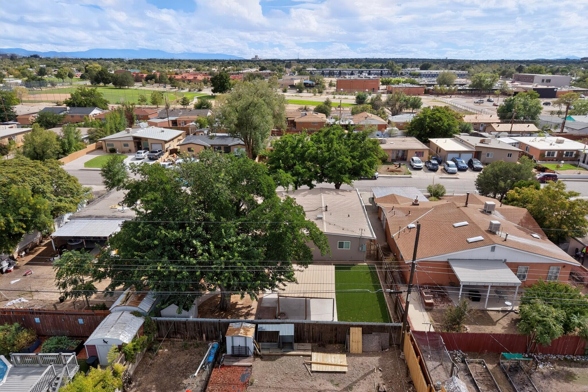 Photo 4 — 4601 Palo Duro Avenue NE