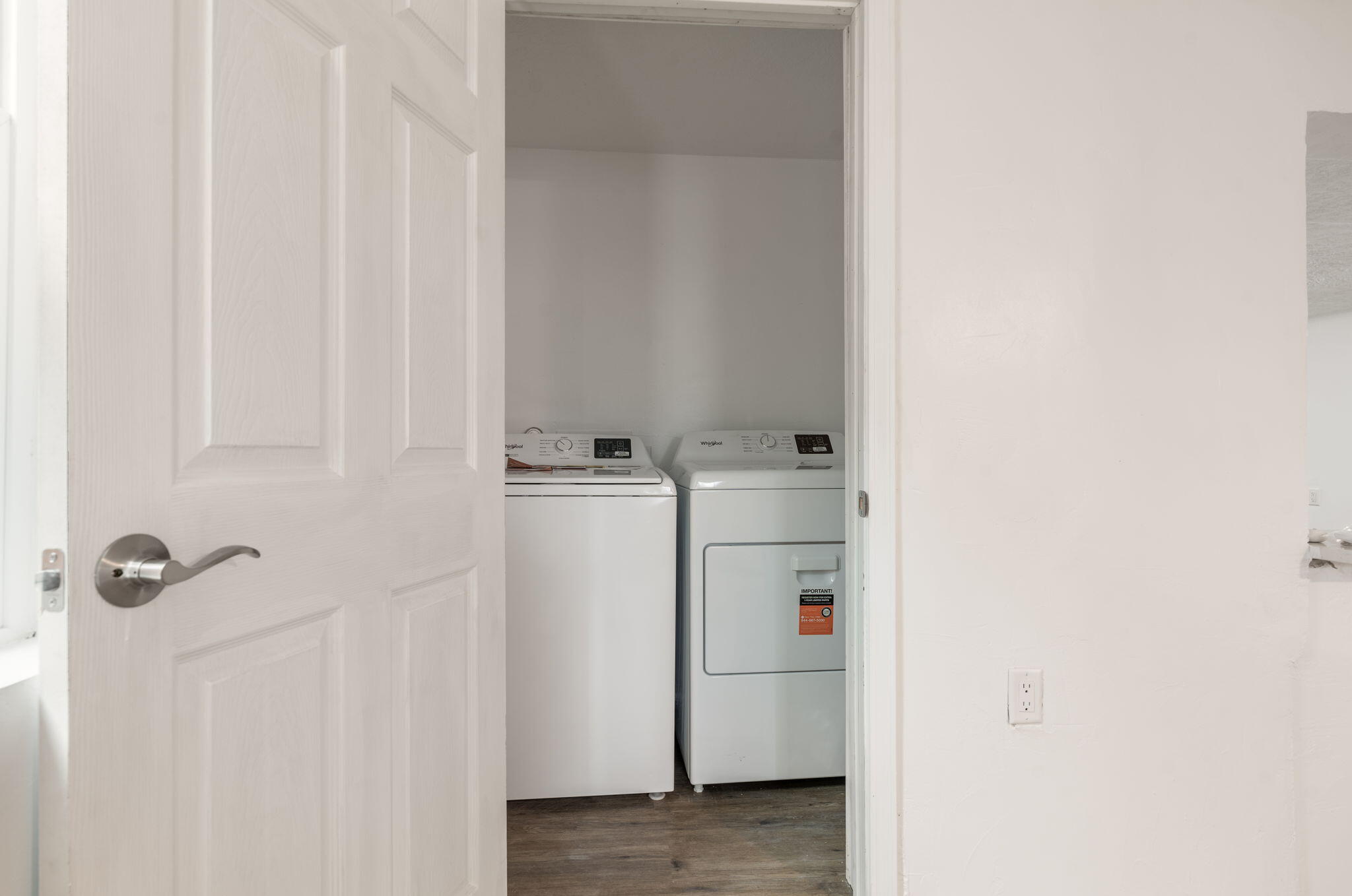 Photo 6 — 917 Edith Boulevard SE