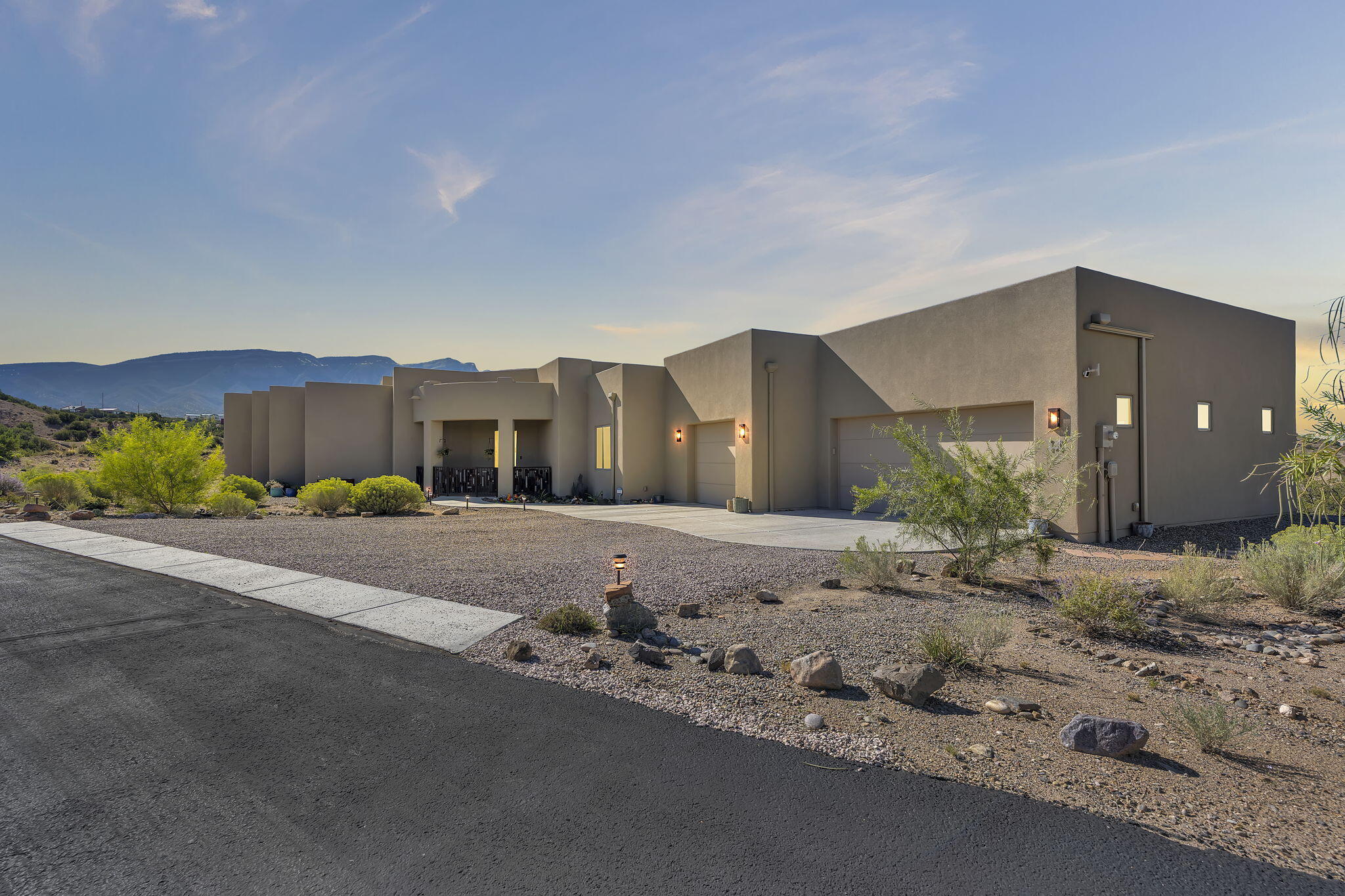 14 Montana Del Sol, Placitas, NM 87043