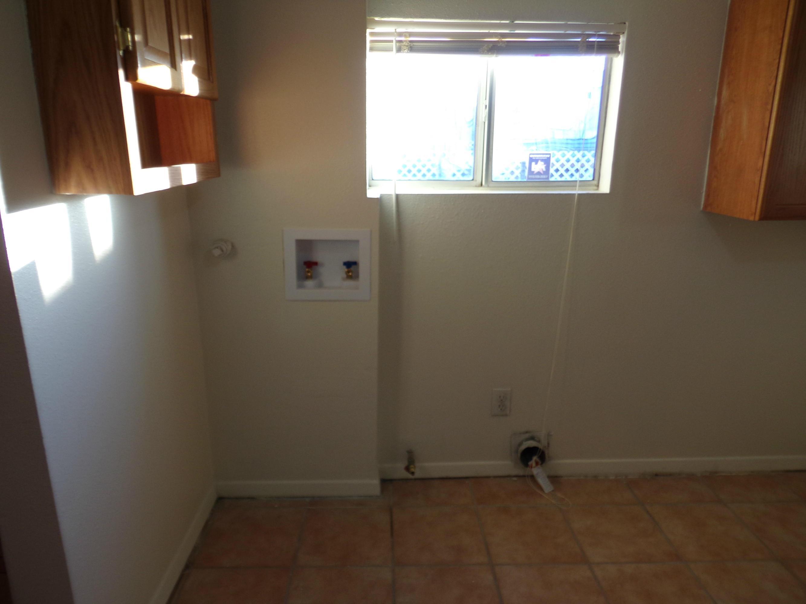 Photo 2 — 2911 1st Street NW