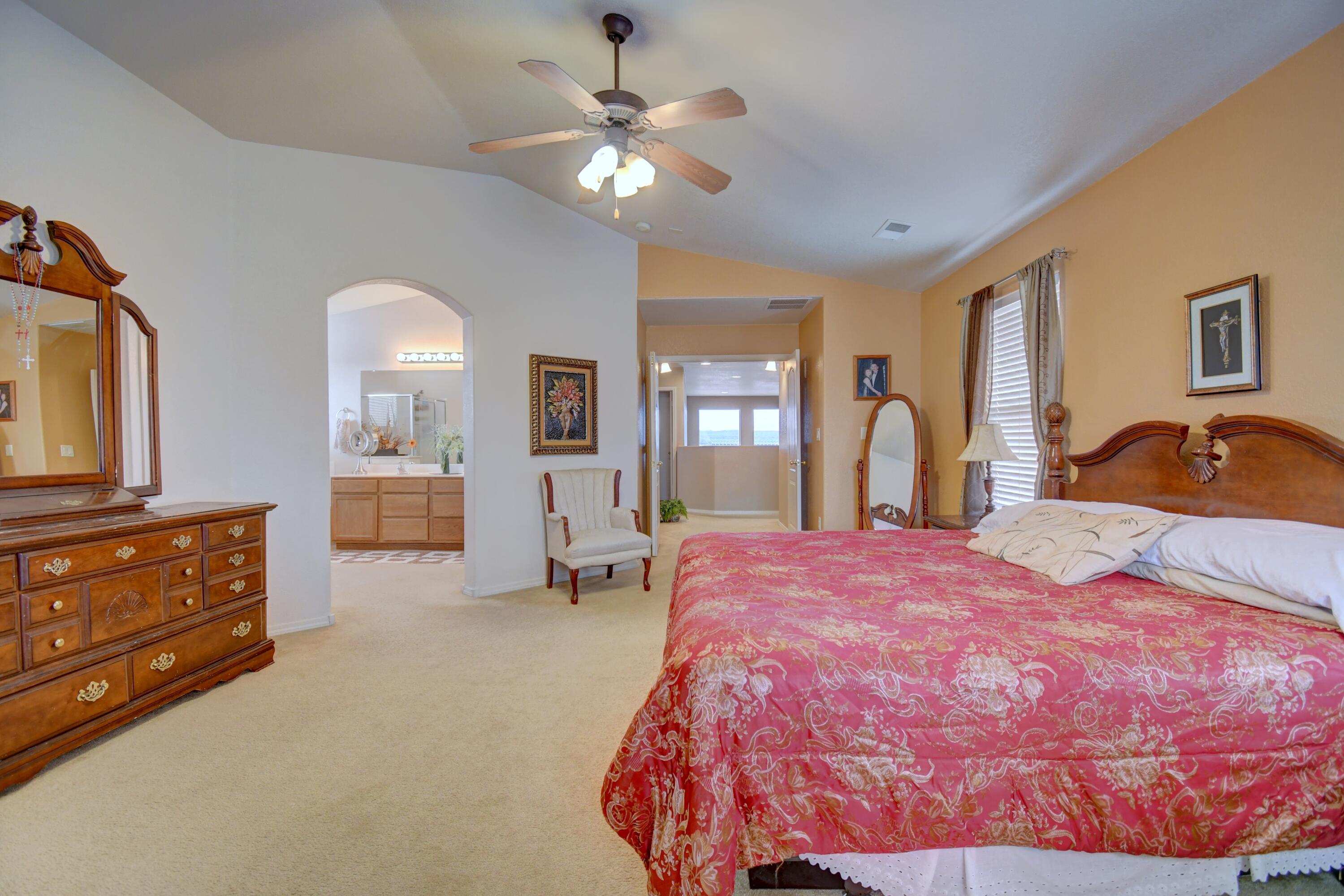 Photo 13 — 10439 Cantacielo Drive NW