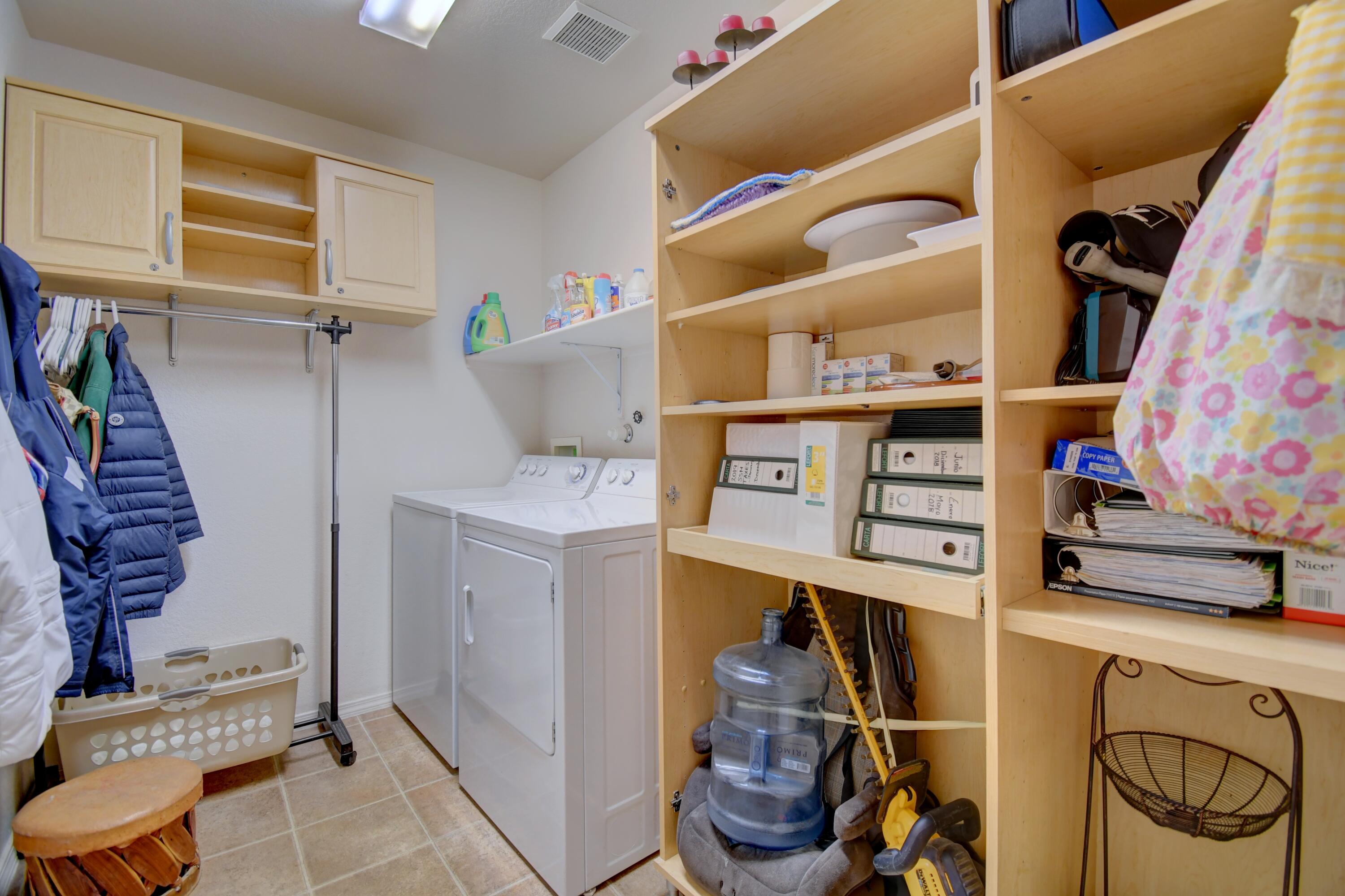 Photo 3 — 10439 Cantacielo Drive NW