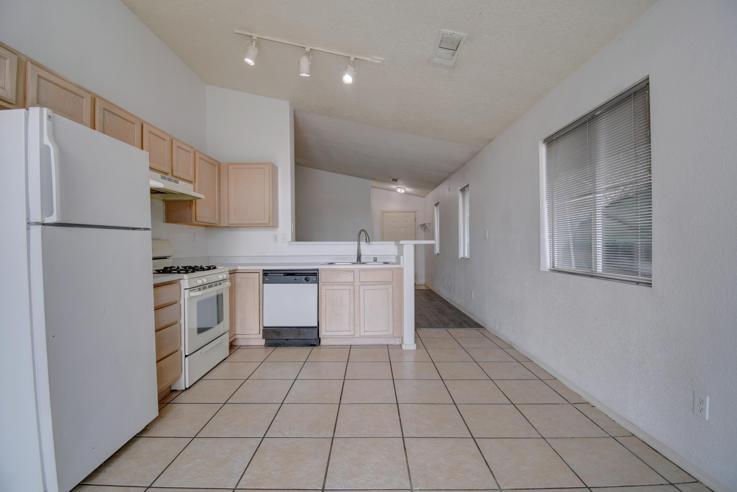 Photo 11 — 6003 Celestial Avenue NW