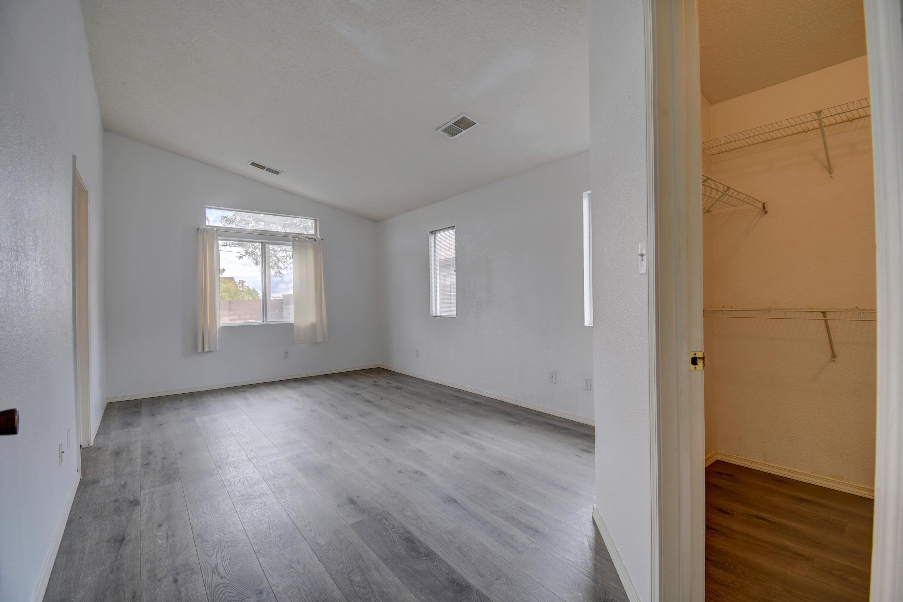 Photo 10 — 6003 Celestial Avenue NW