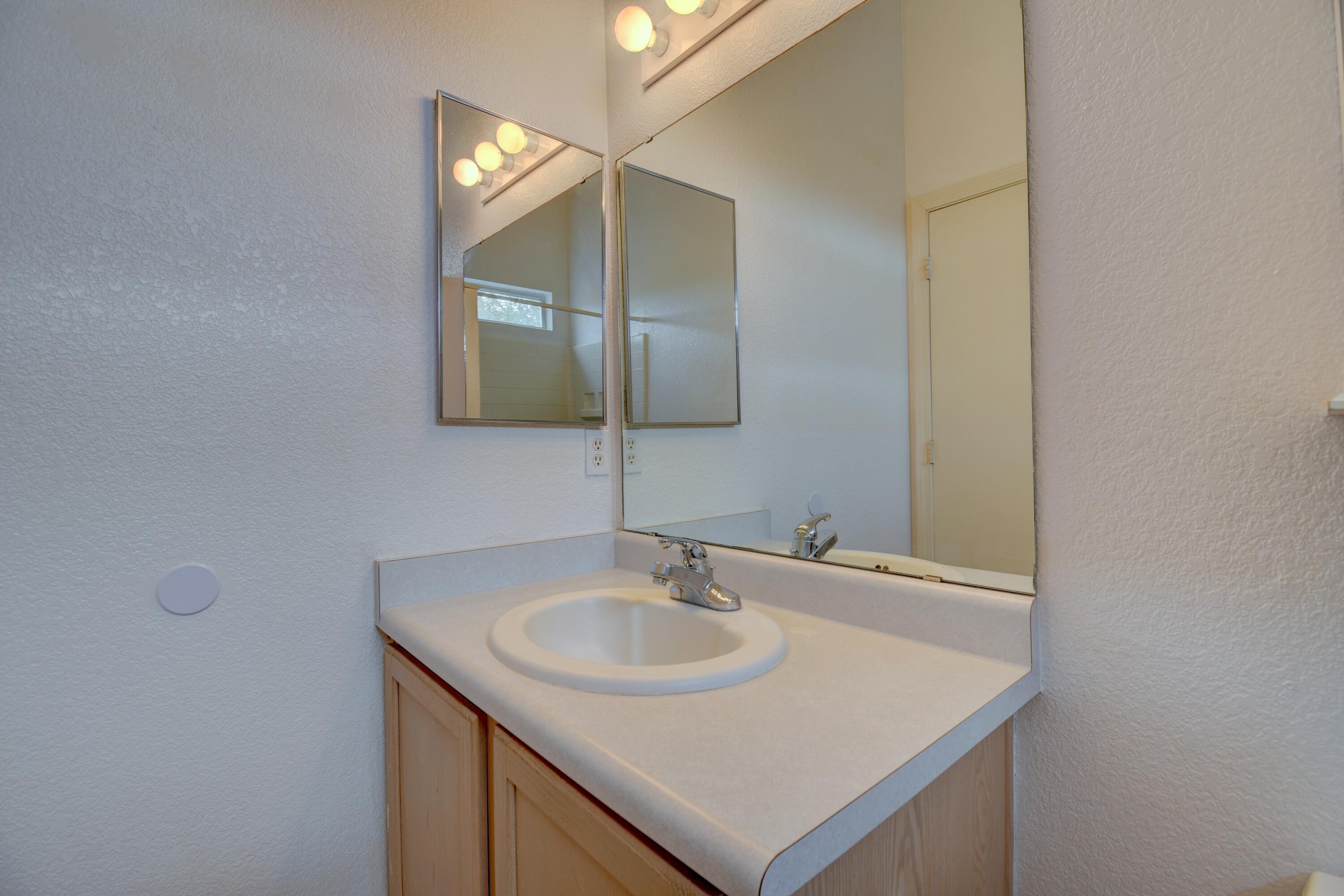 Photo 8 — 6003 Celestial Avenue NW
