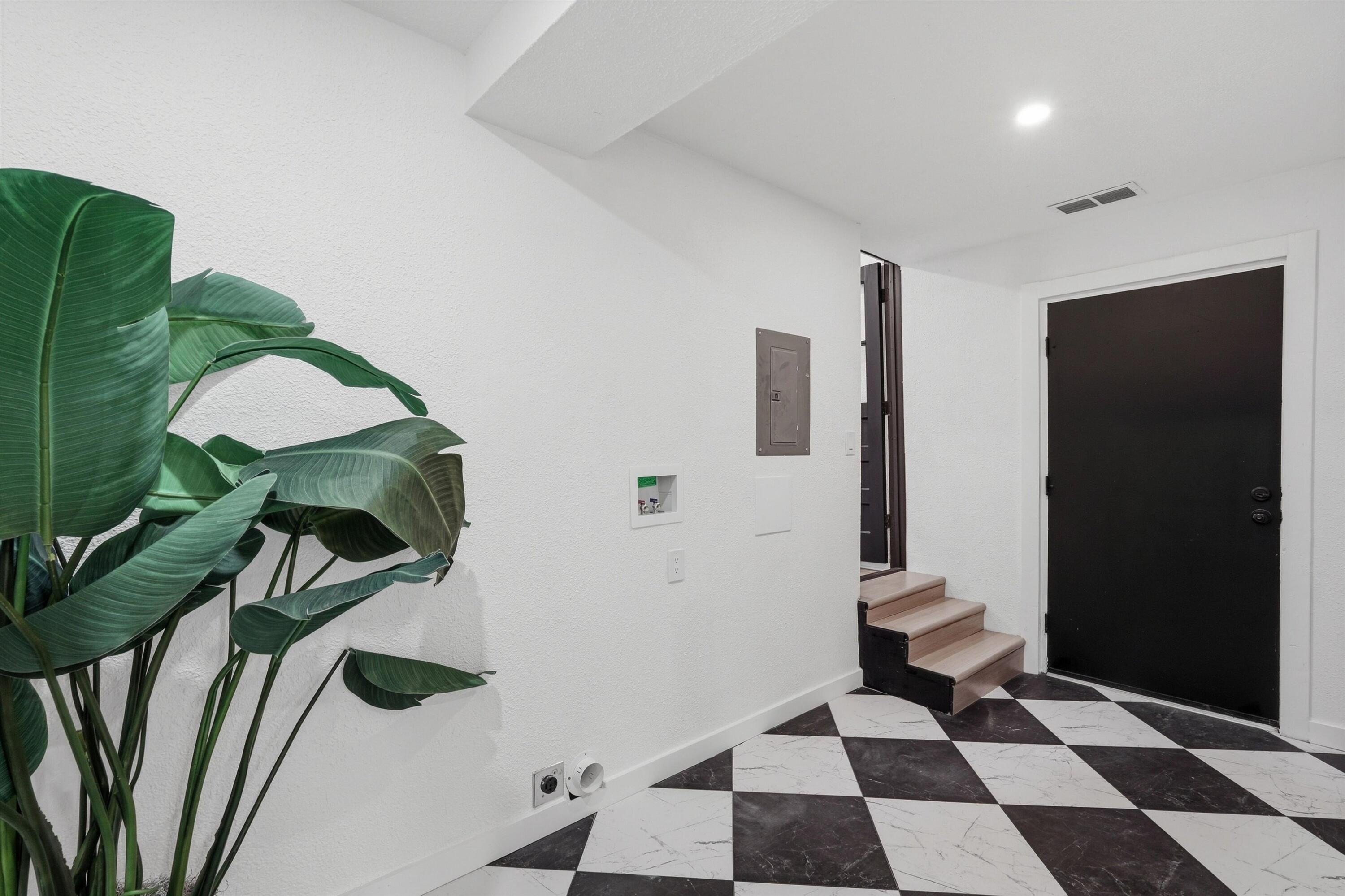 Photo 20 — 519 13th Street NW