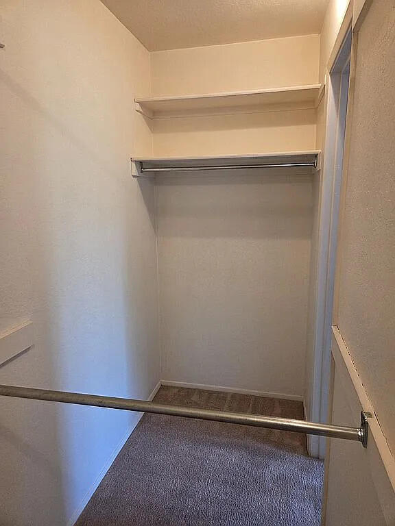 Photo 5 — 545 Berry Road NW