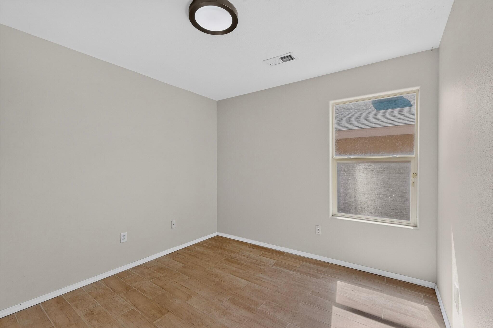 Photo 16 — 2756 Butch Cassidy Drive SW